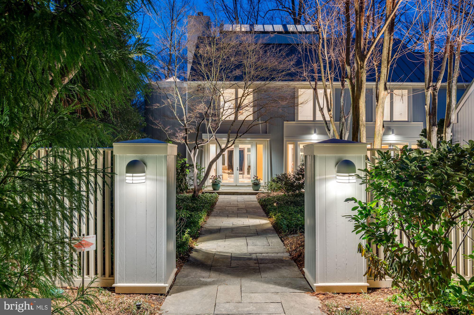 FOREST HILLS - Residential