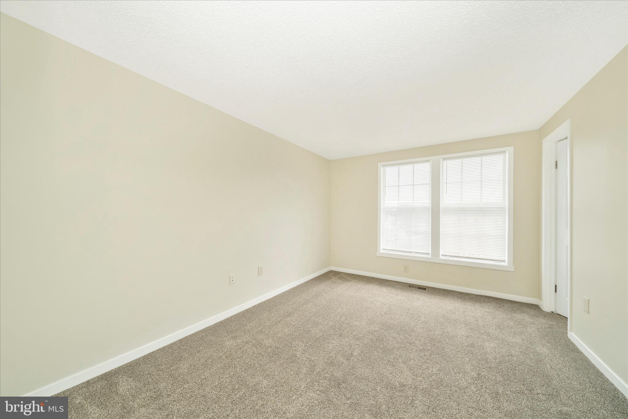 ROLLING MEADOWS - Residential