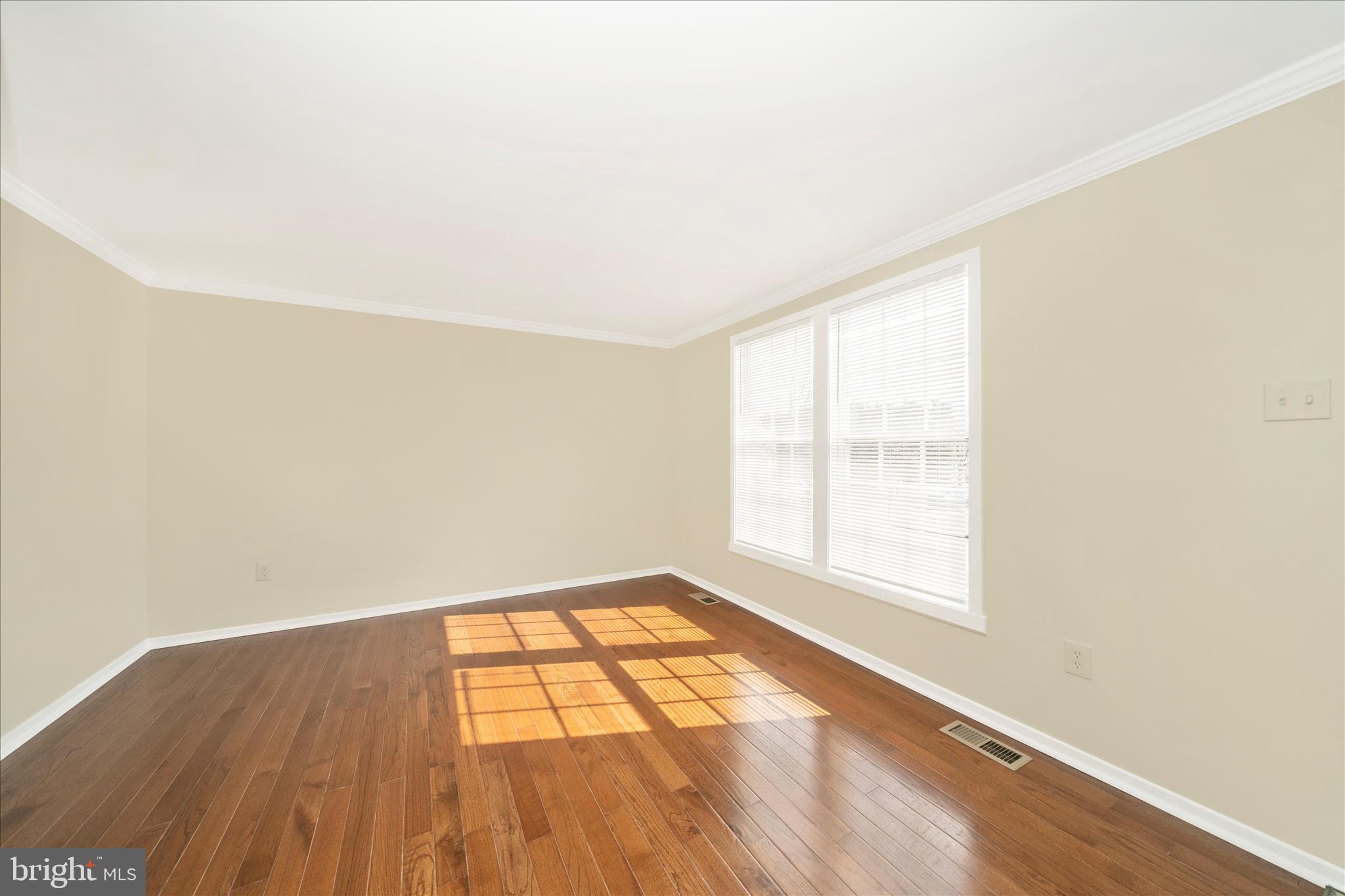 ROLLING MEADOWS - Residential