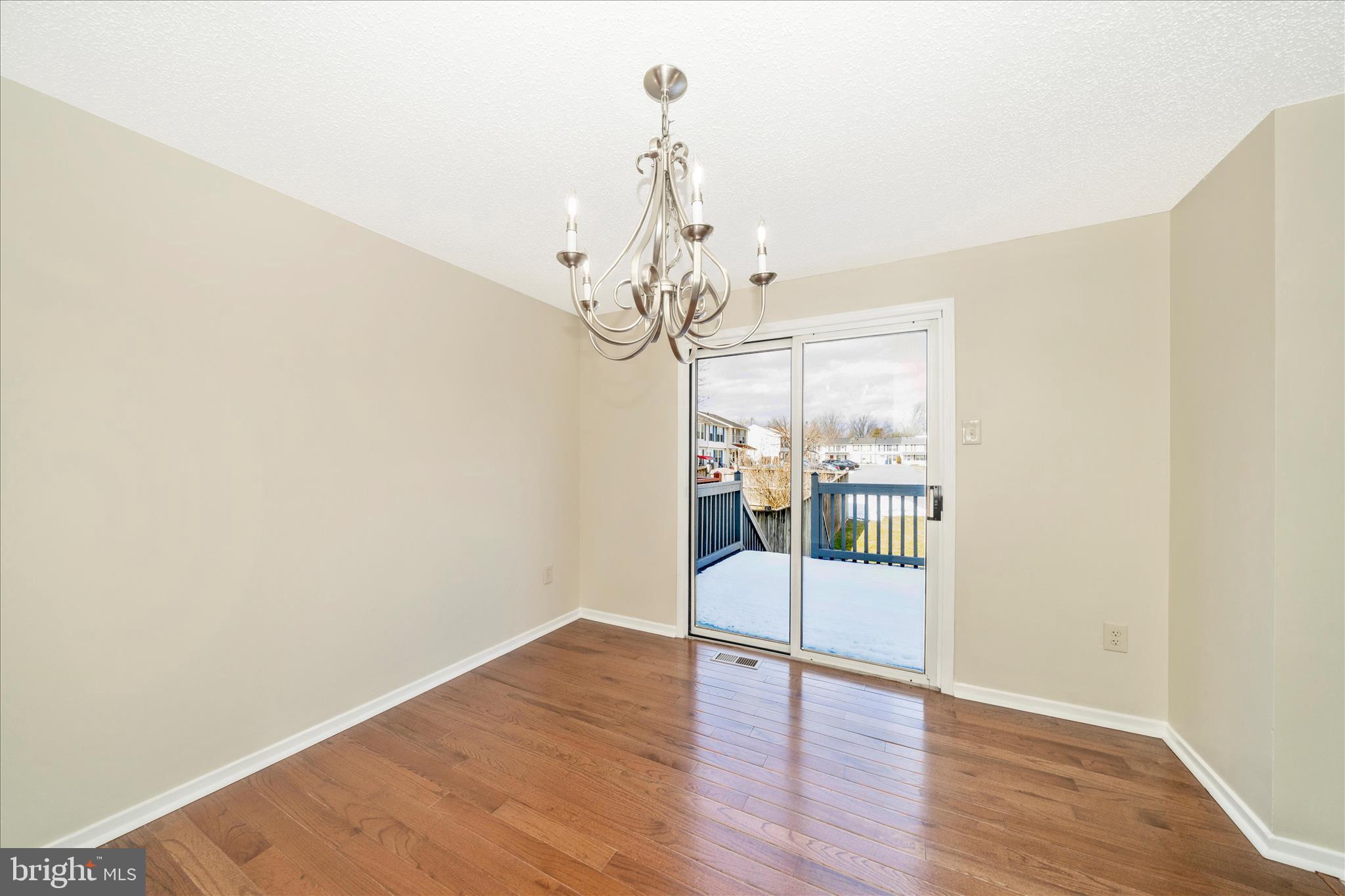 ROLLING MEADOWS - Residential