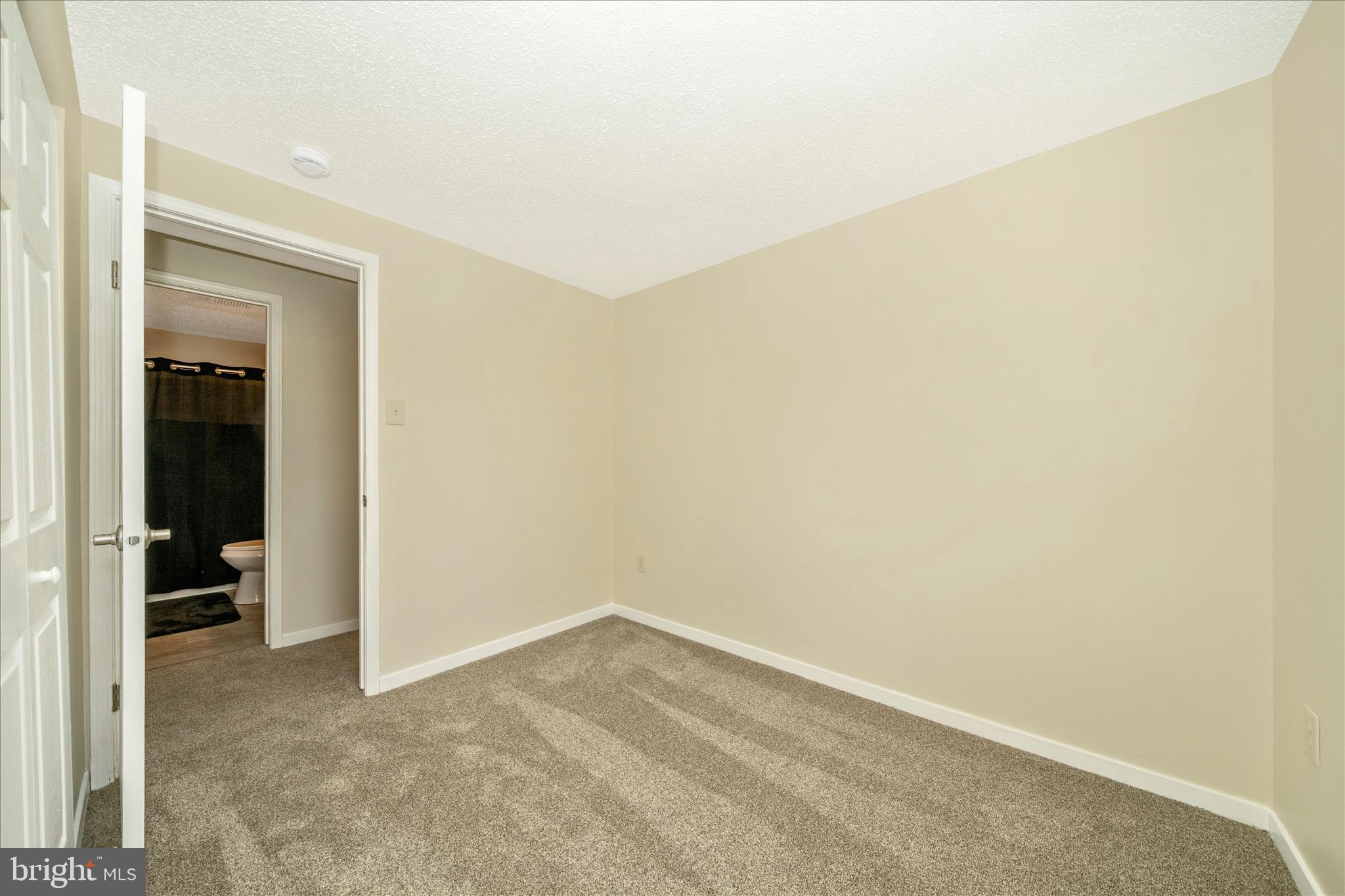 ROLLING MEADOWS - Residential