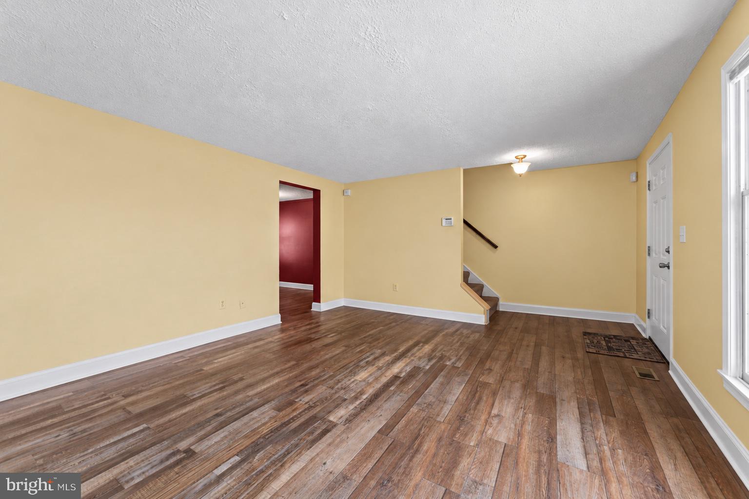 8804 EAST GRV