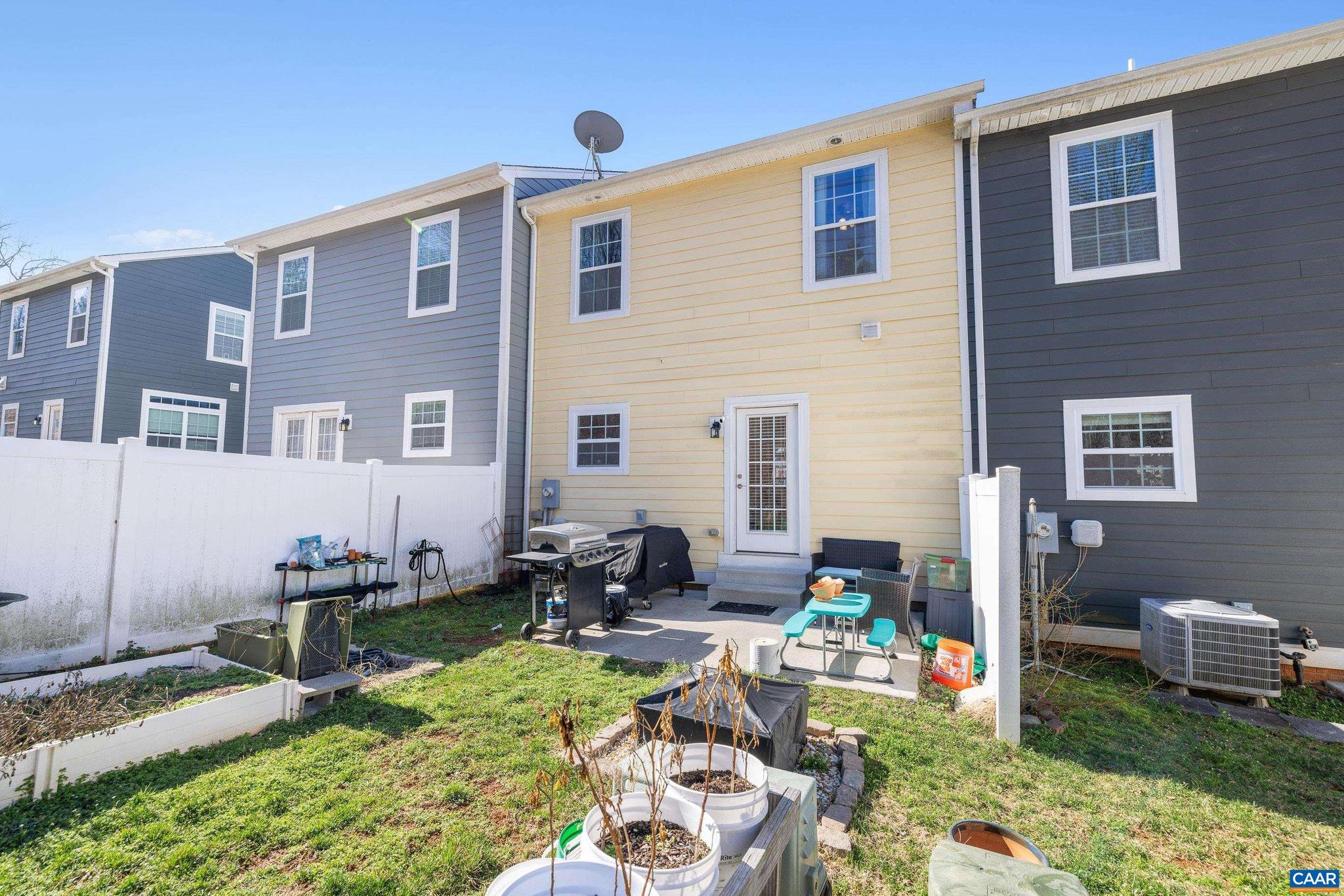 PAVILIONS AT PANTOPS - Residential