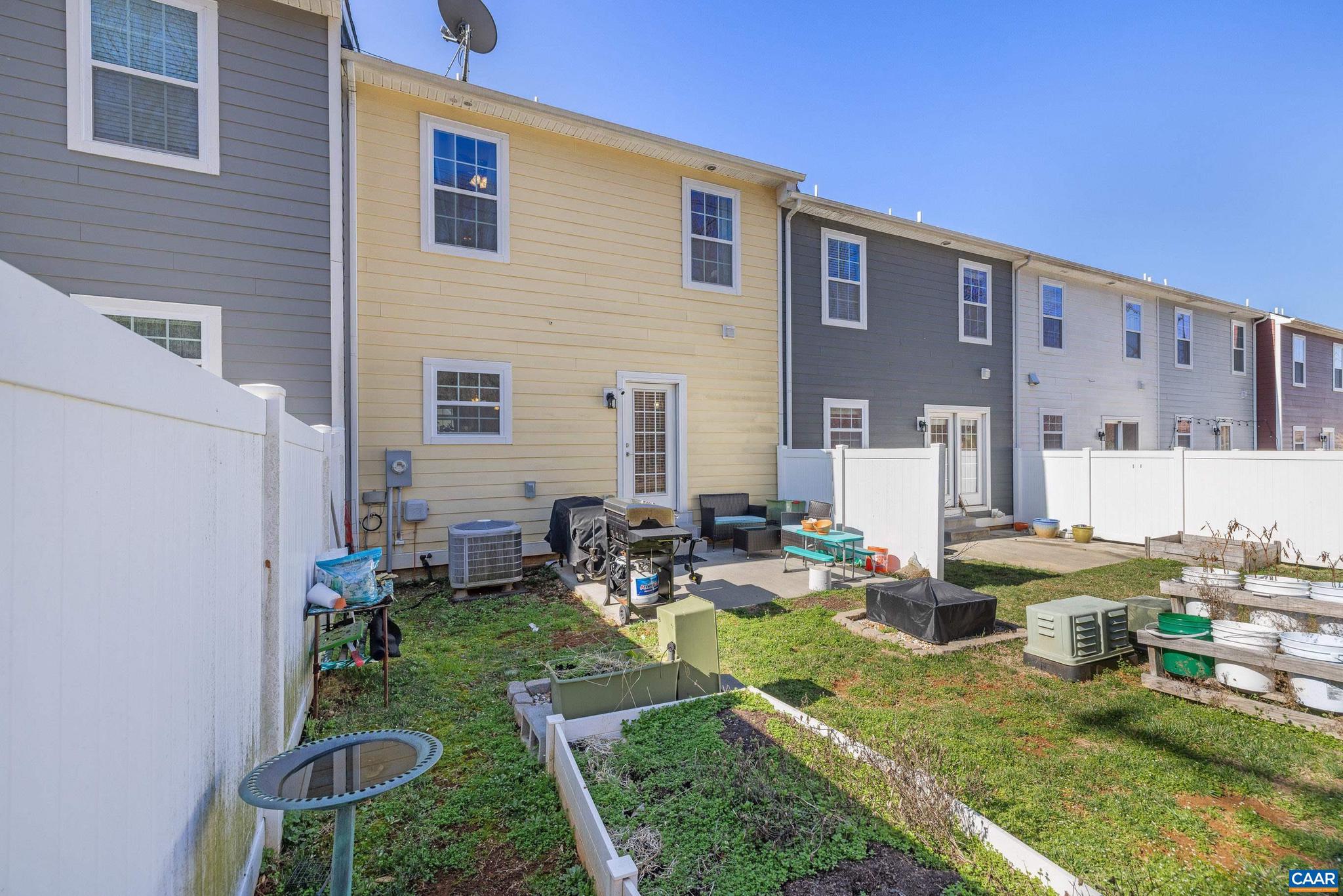 PAVILIONS AT PANTOPS - Residential