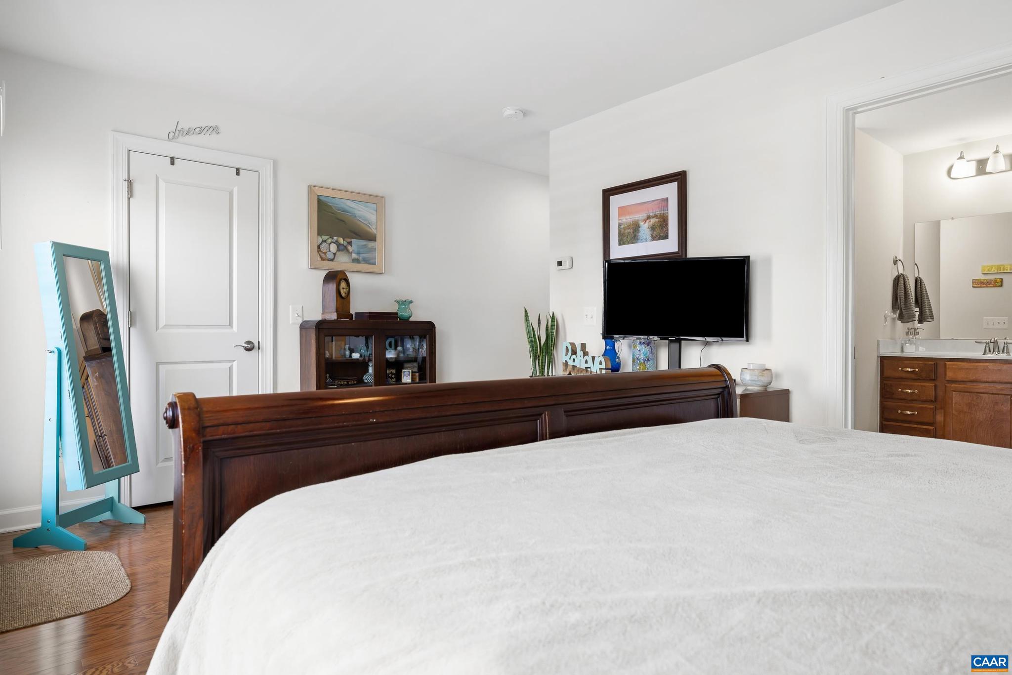 PAVILIONS AT PANTOPS - Residential