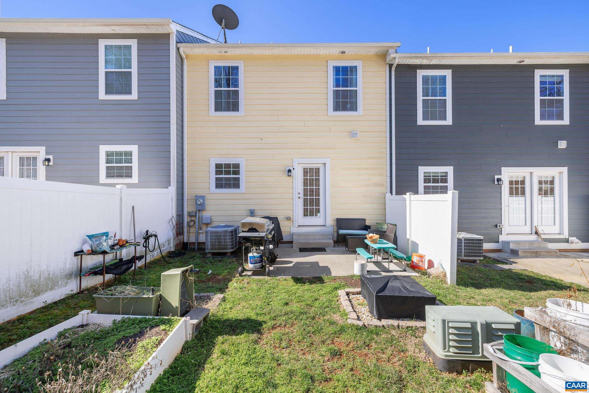 PAVILIONS AT PANTOPS - Residential