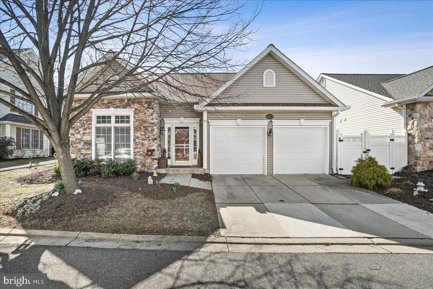 Don't Miss Out on This Gorgeous Main-Level Living Opportunity!
This beautifully updated 3-bedroom, 3-bathroom home offers the perfect main-level living experience, with everything you need on one level and lots of natural light. Totally turn key which gives you peace of mind- featuring a fully updated kitchen with sleek stainless steel appliances, a newer roof, replaced HVAC, a replaced water heater and garage doors.  Energy efficiency is a key highlight with solar panels installed.
Inside, you'll find gorgeous LVP flooring throughout main level and beautifully updated bathrooms. The spacious living area boasts a cozy gas fireplace with built-ins, perfect for relaxing evenings. Cathedral ceilings create an open, airy atmosphere, enhancing the flow of the open floor plan.
Step outside to your private, fenced backyard - the ideal space to unwind. All of this is just minutes away from city parks,  grocery stores, shopping, and major highways offering unbeatable convenience.
Schedule your showing today before it's gone!