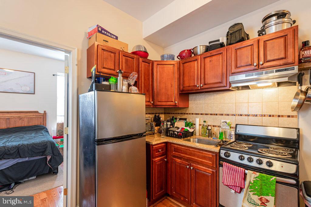 POINT BREEZE - Residential Lease