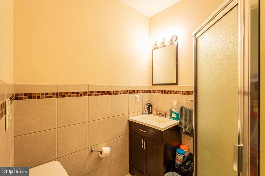 POINT BREEZE - Residential Lease