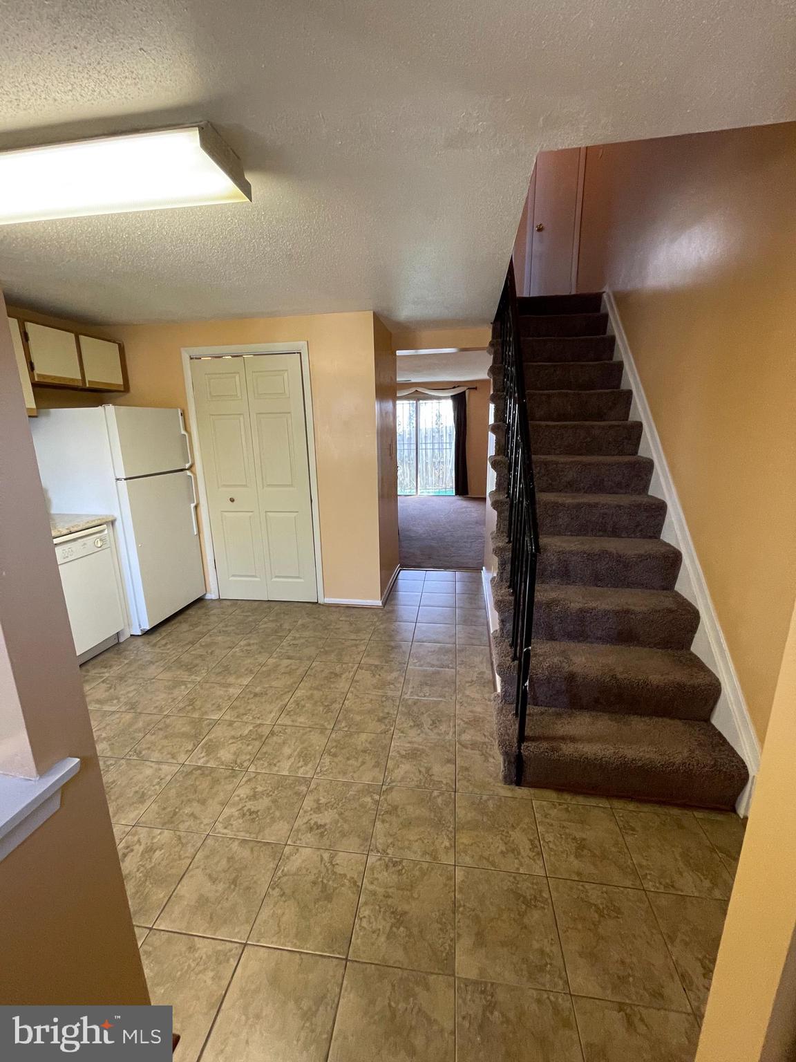 WINDMILL SQUARE - Residential