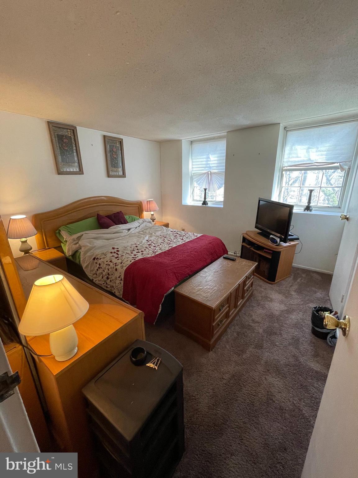 WINDMILL SQUARE - Residential