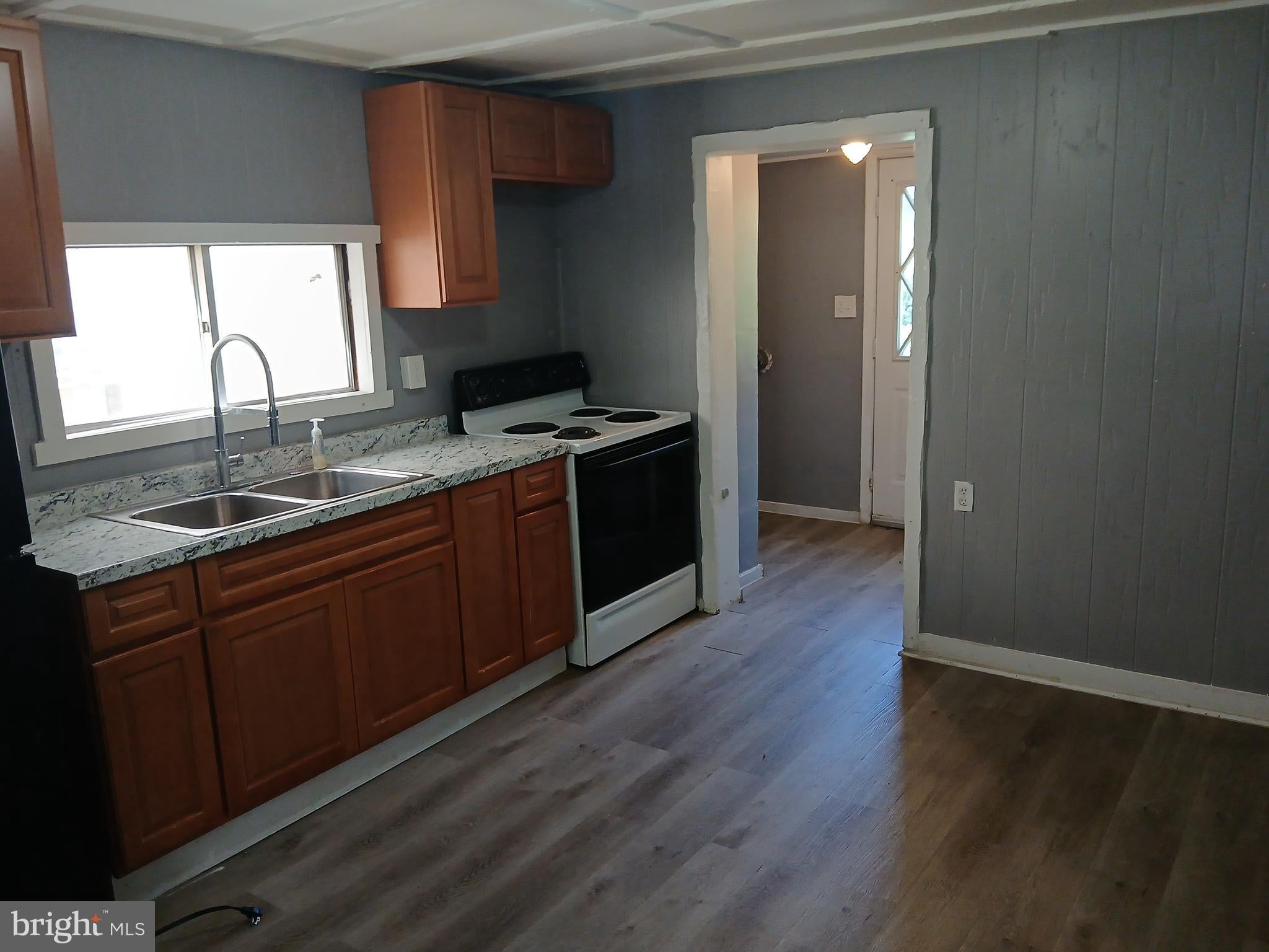 235 N FRONT STREET