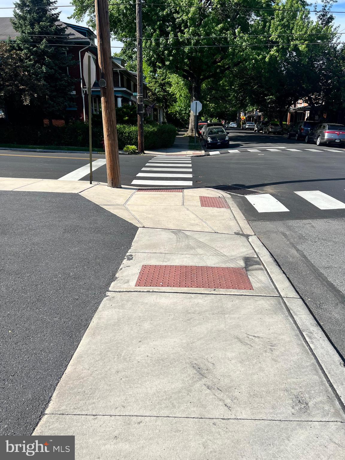 LANCASTER - Commercial Sale