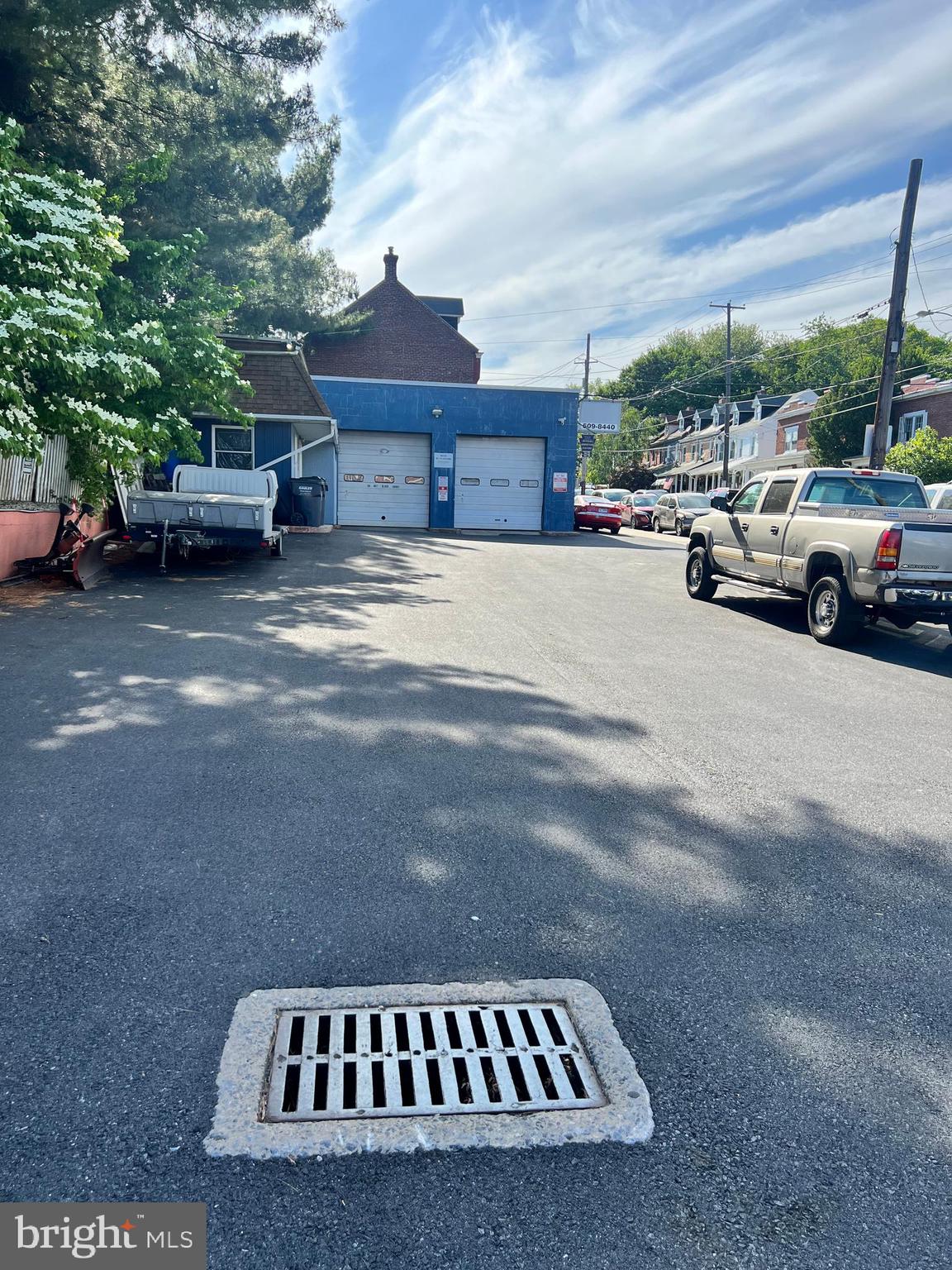 LANCASTER - Commercial Sale