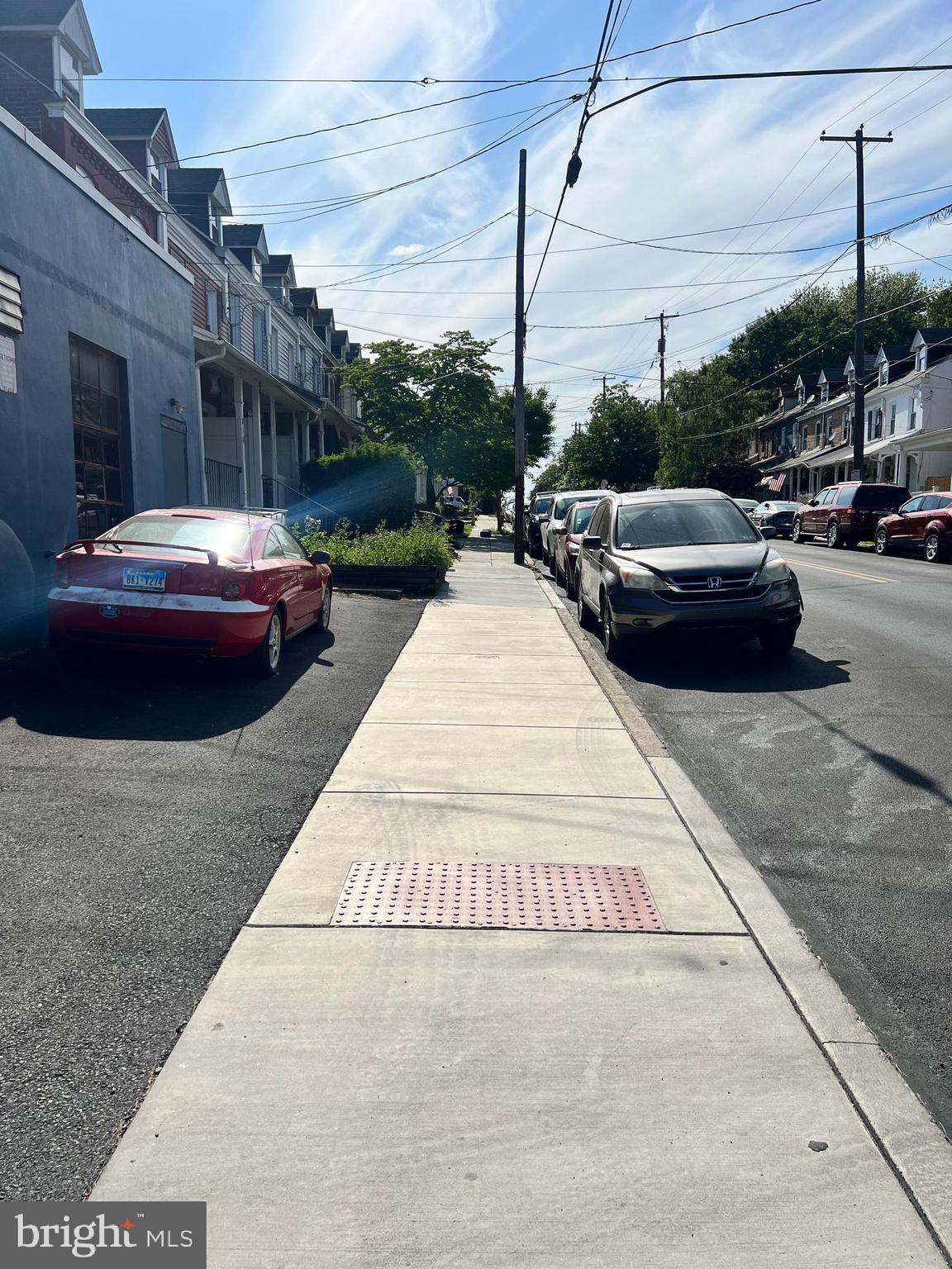 LANCASTER - Commercial Sale