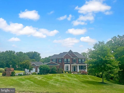 Photo of 17912 Running Colt Place, LEESBURG, VA 20175 (MLS # VALO2131138)