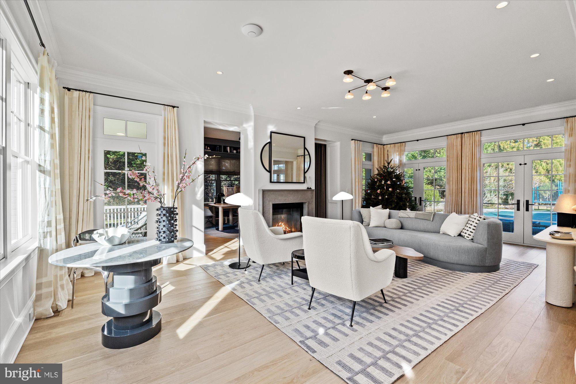 BRADLEY HILLS - Residential Lease