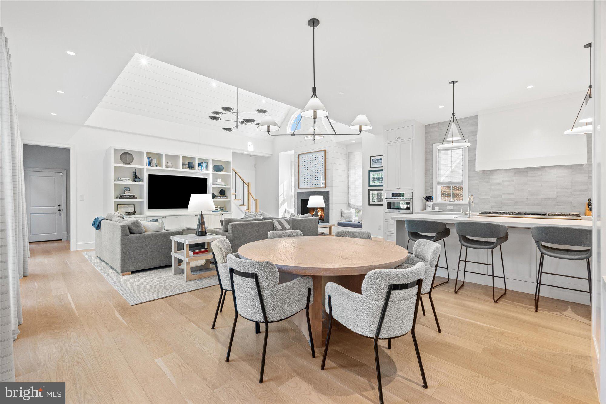 BRADLEY HILLS - Residential Lease