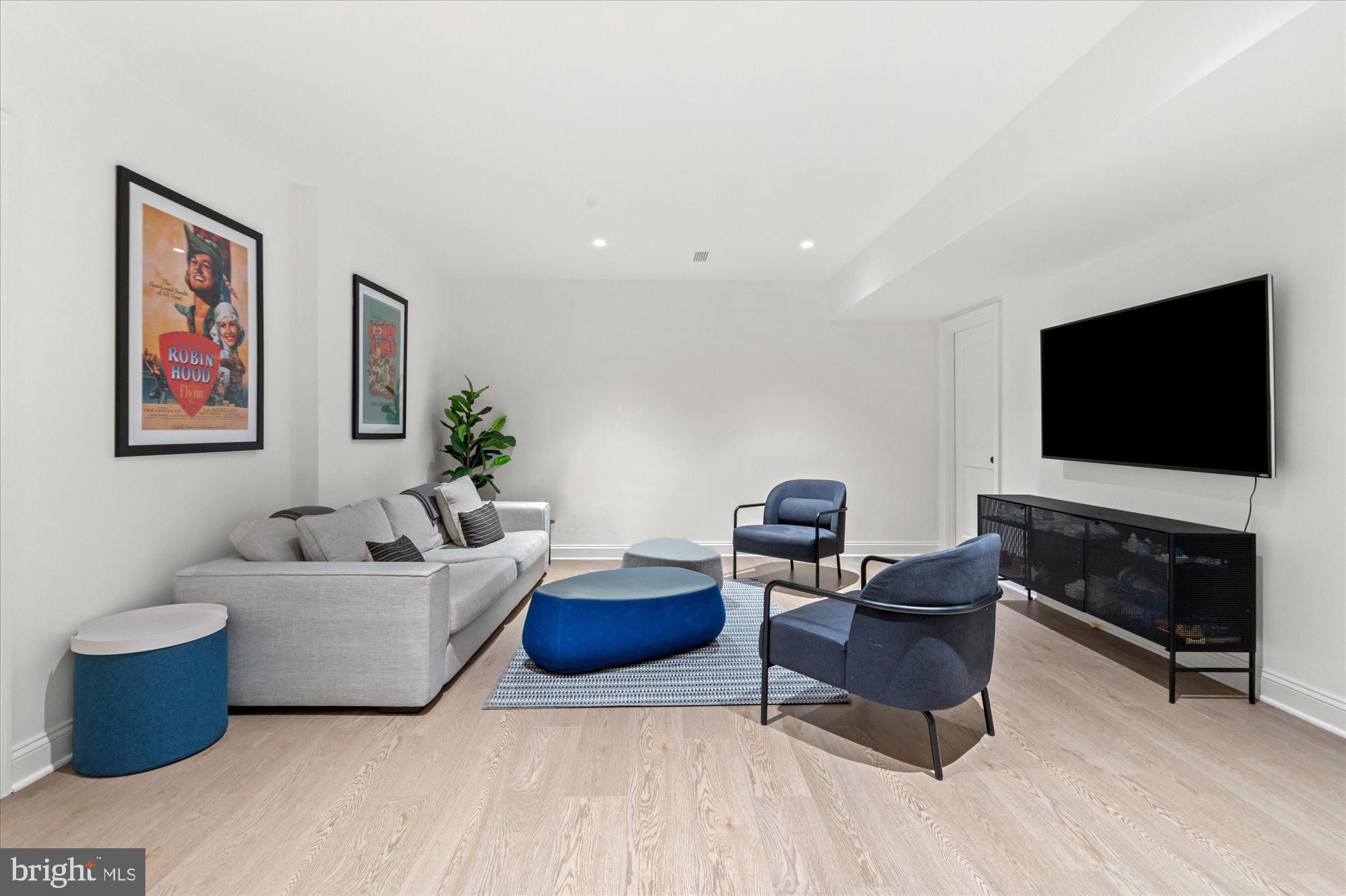 BRADLEY HILLS - Residential Lease