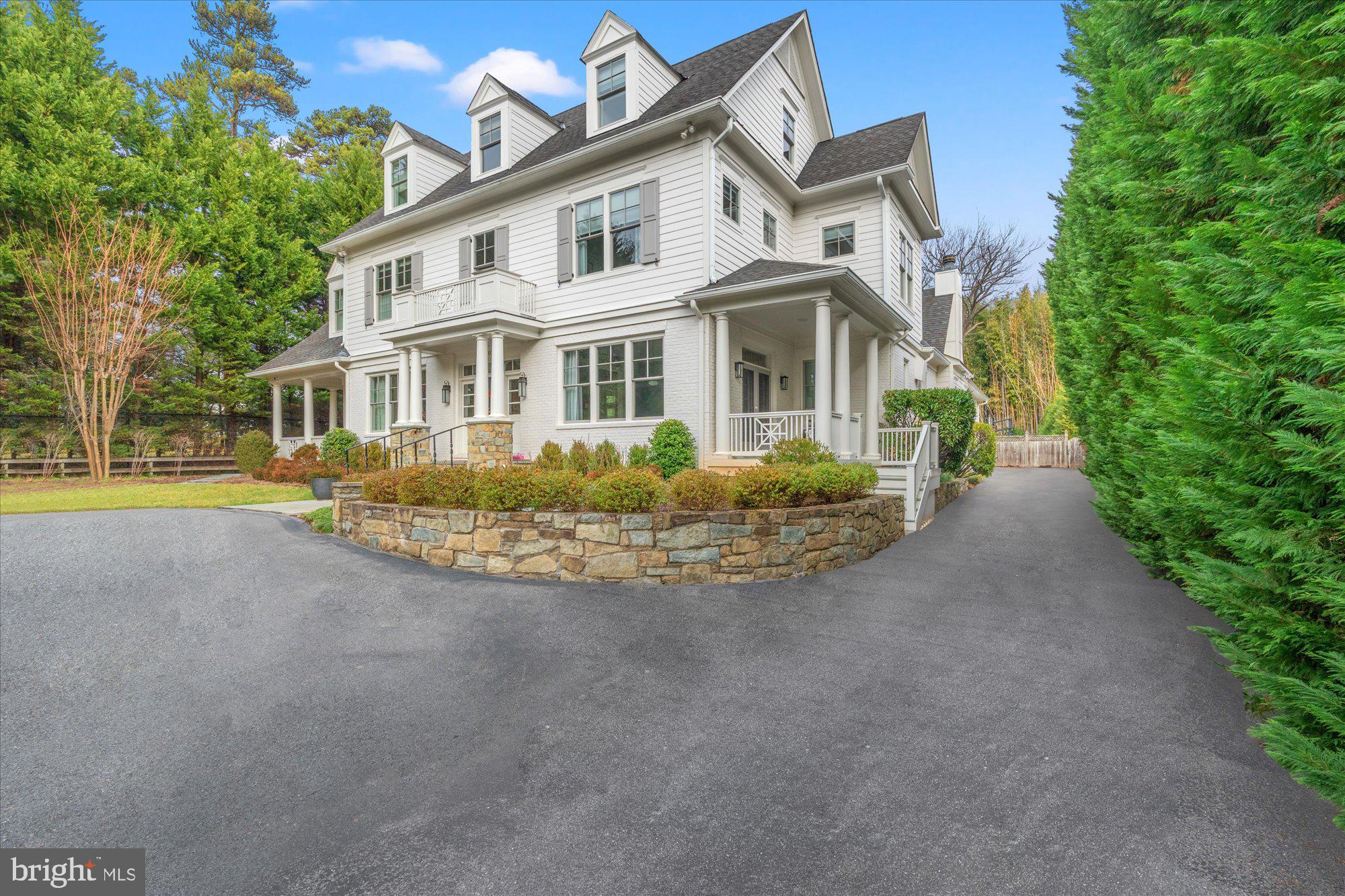 BRADLEY HILLS - Residential Lease