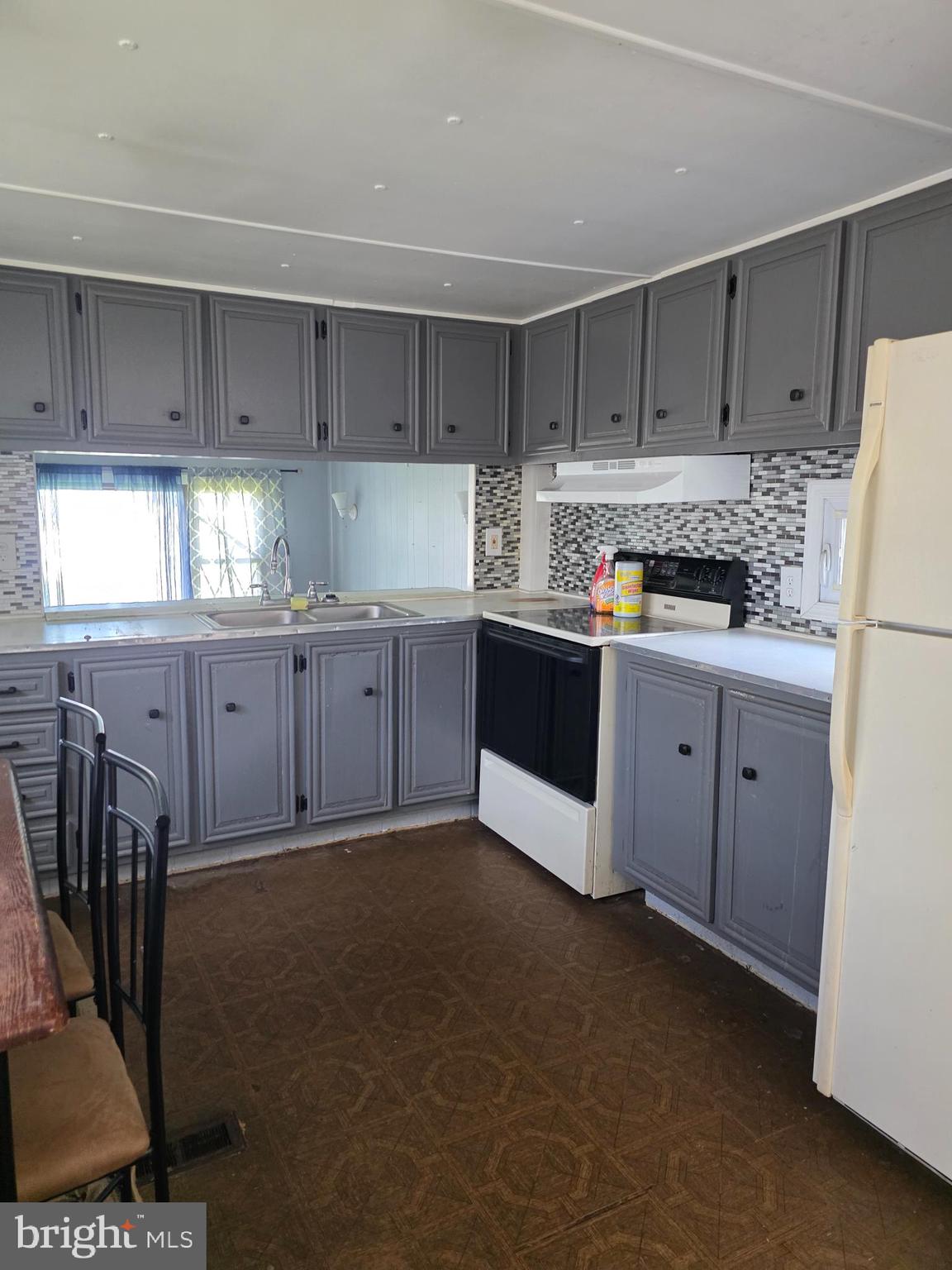 LISA LAKE MBH PARK - Residential