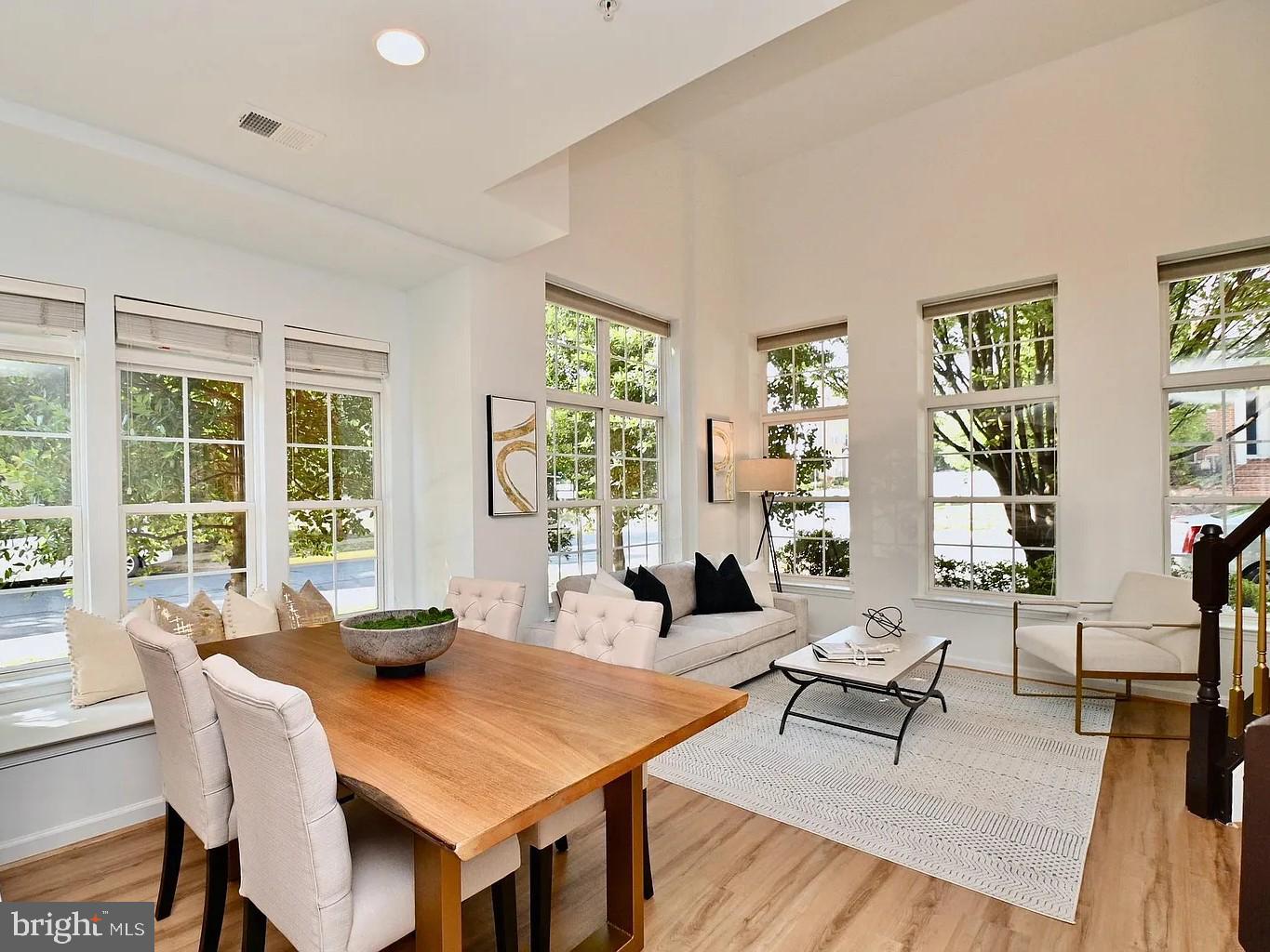 THE TOWNES AT VILLAGE PLACE - Residential