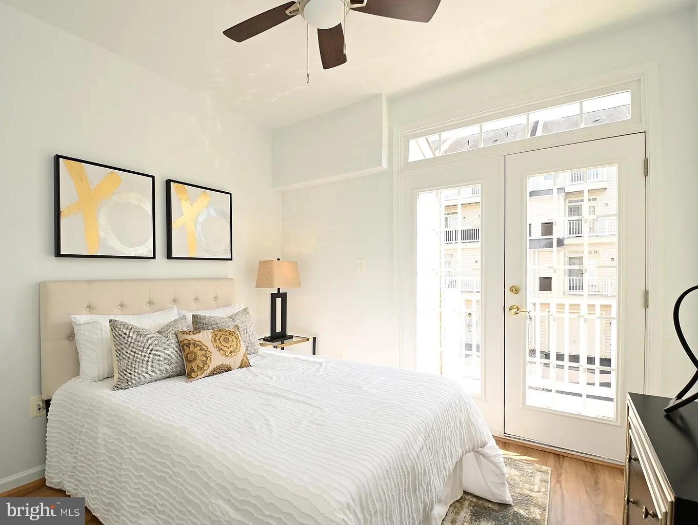 THE TOWNES AT VILLAGE PLACE - Residential