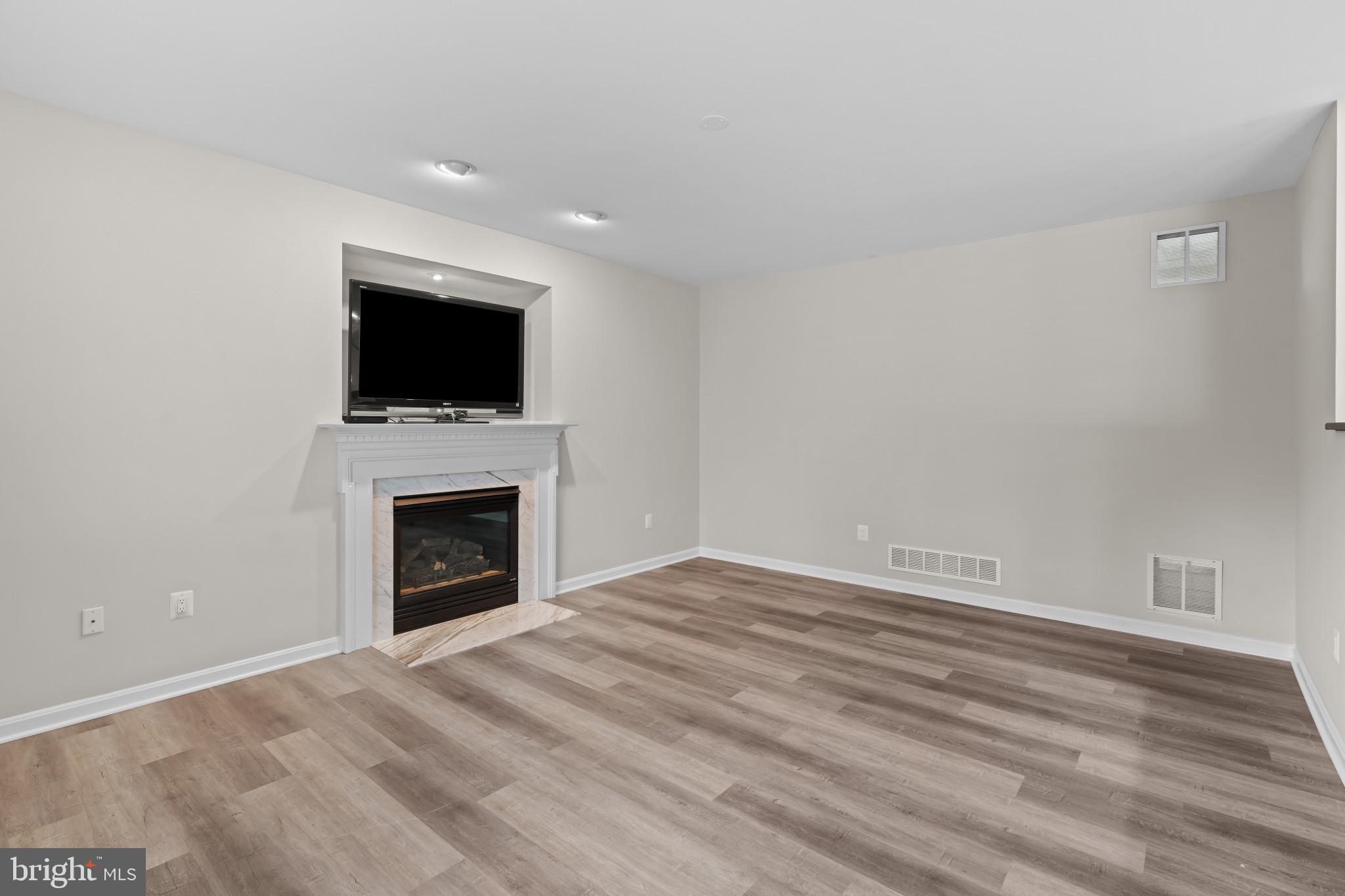 VALLEY VIEW - Residential