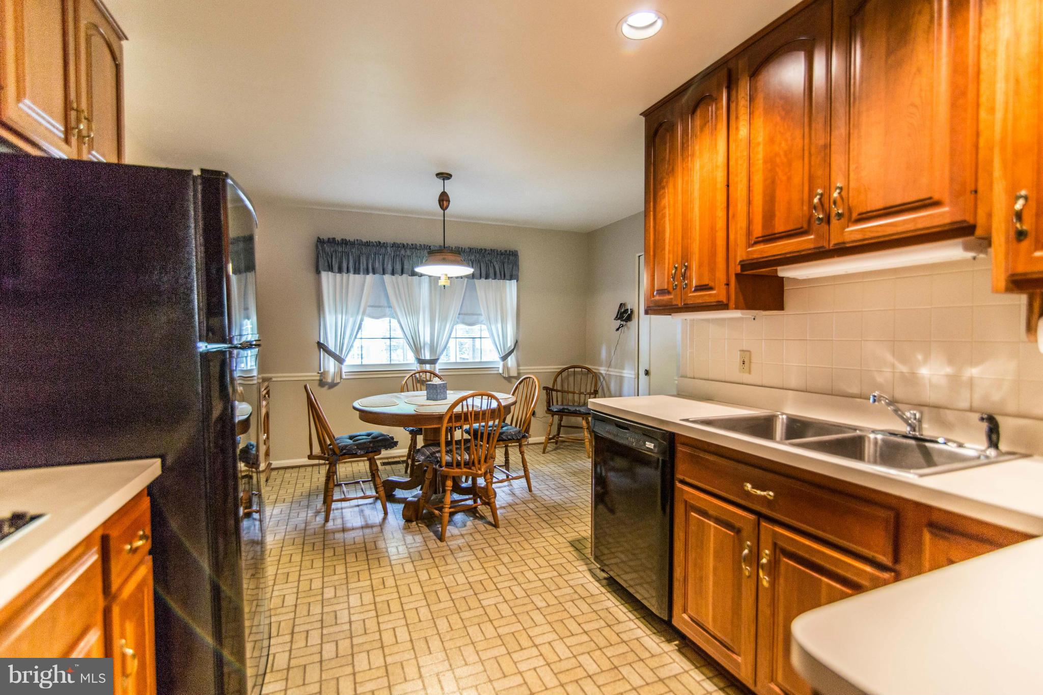 STONEWALL MANOR - Residential