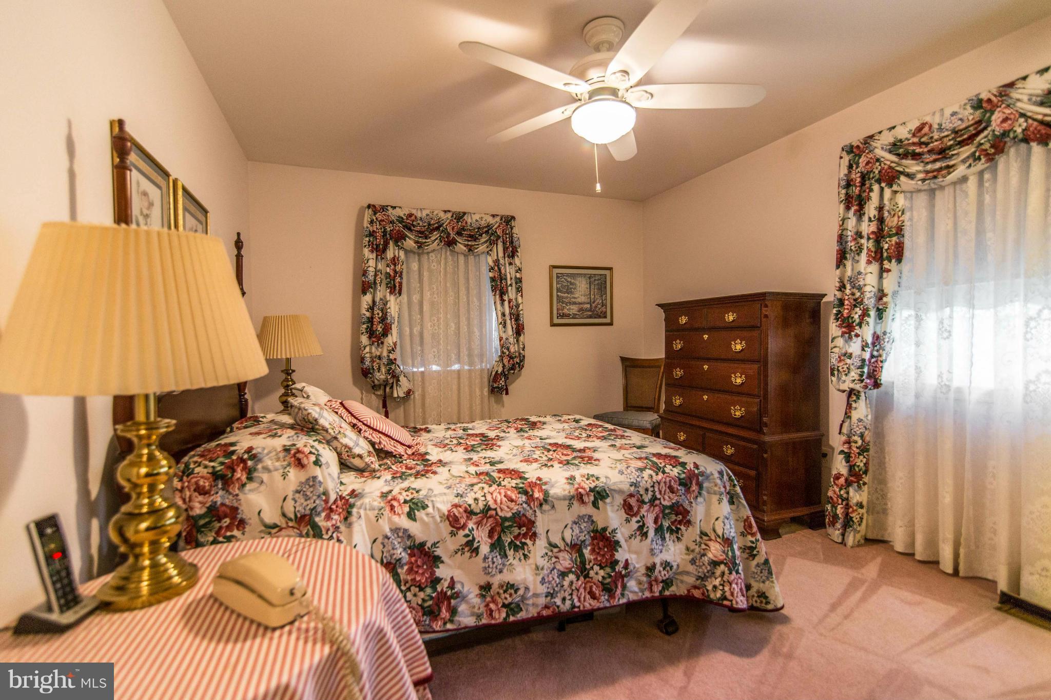 STONEWALL MANOR - Residential