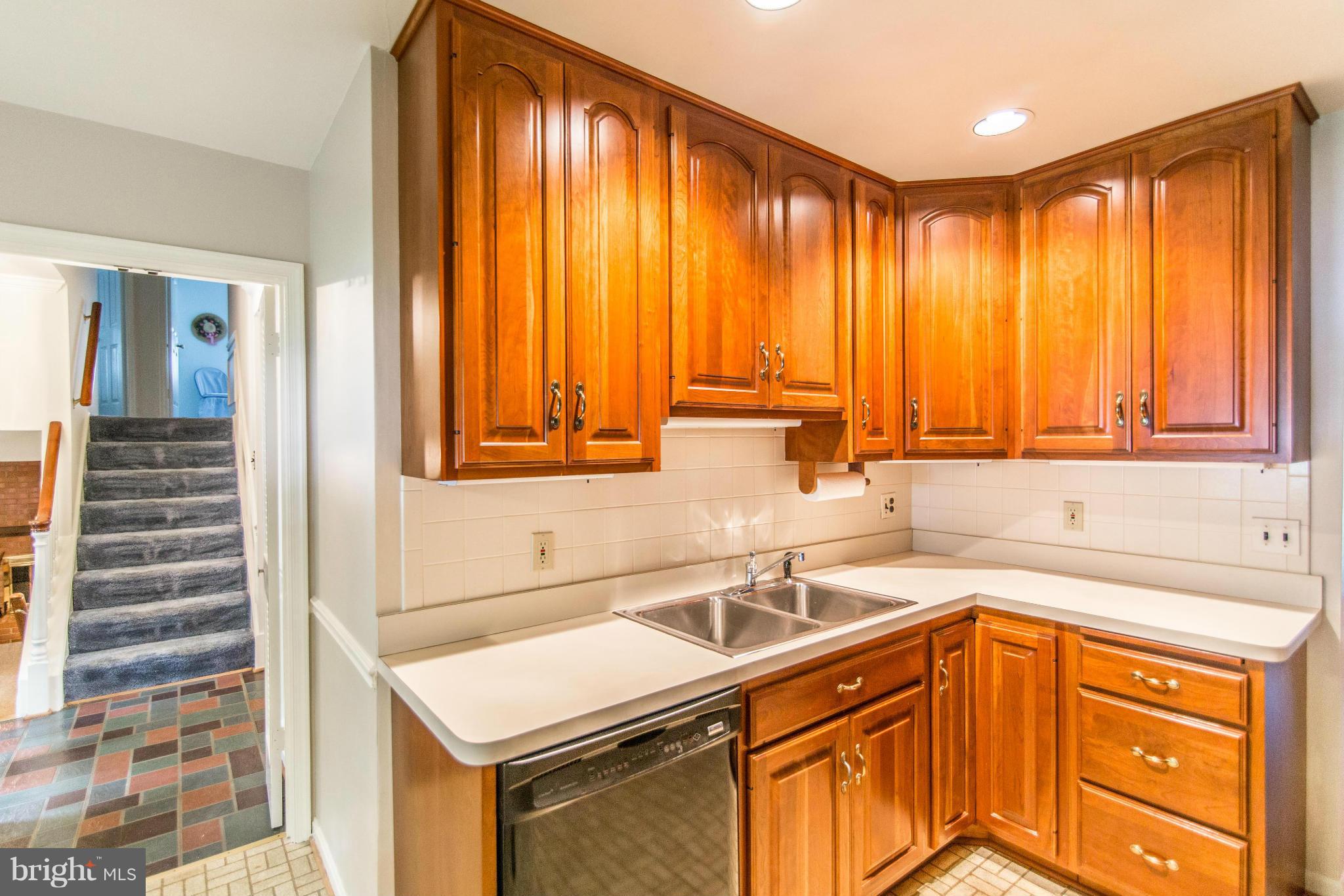 STONEWALL MANOR - Residential