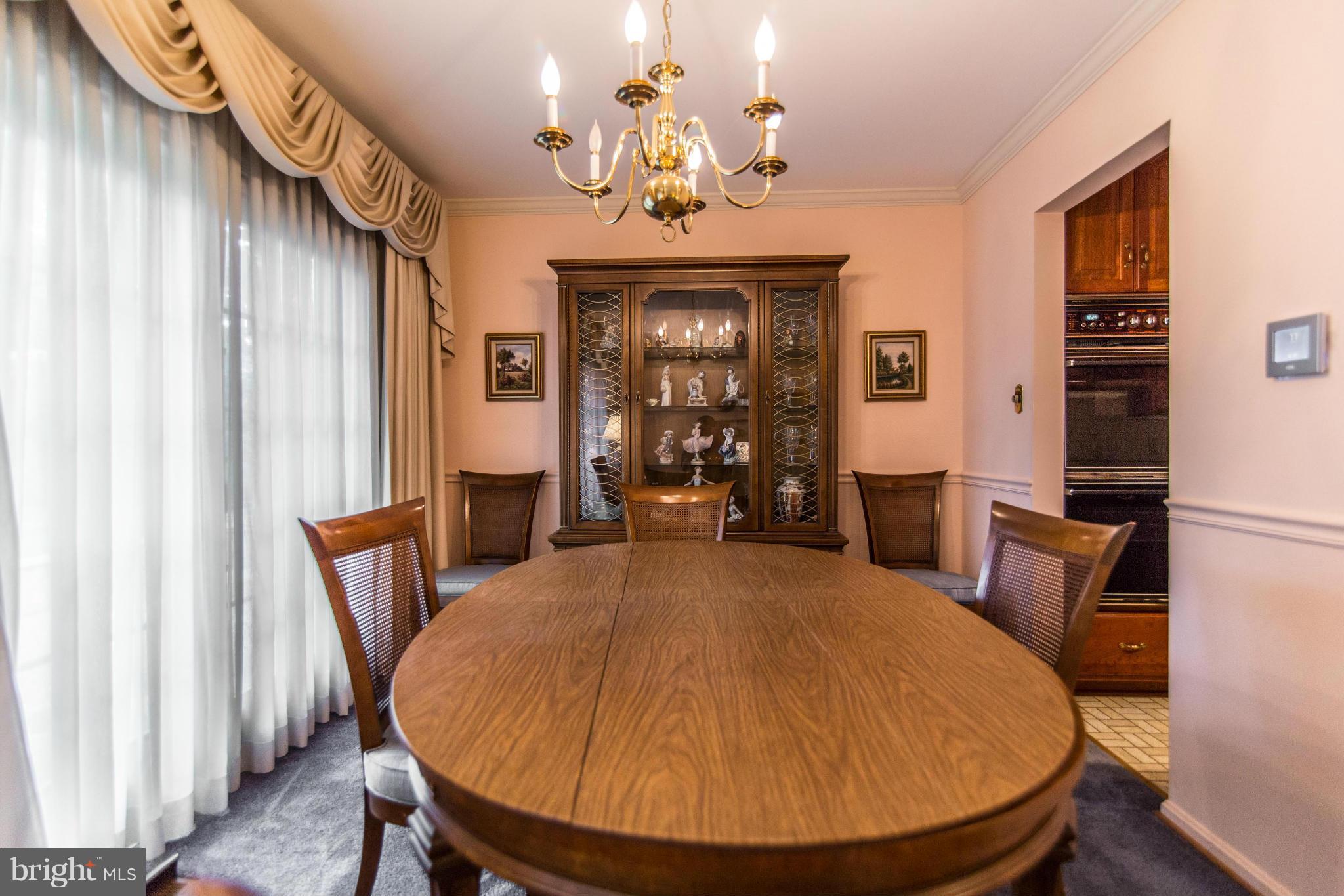 STONEWALL MANOR - Residential