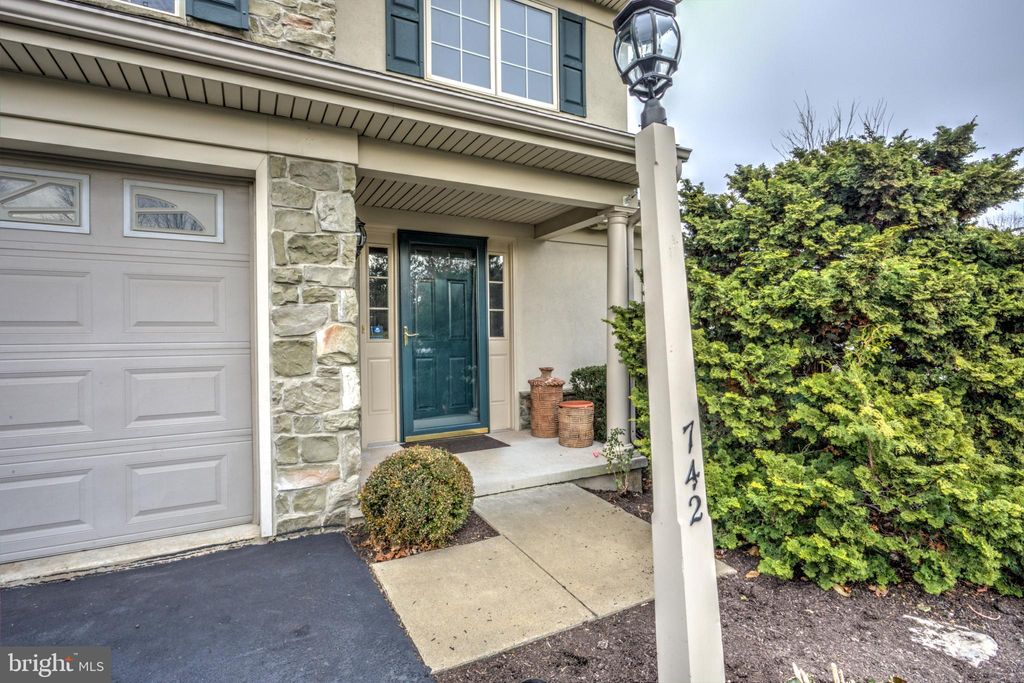 Photo of 742 Skywalk Lane, LANCASTER, PA 17601 (MLS # PALA2061456)