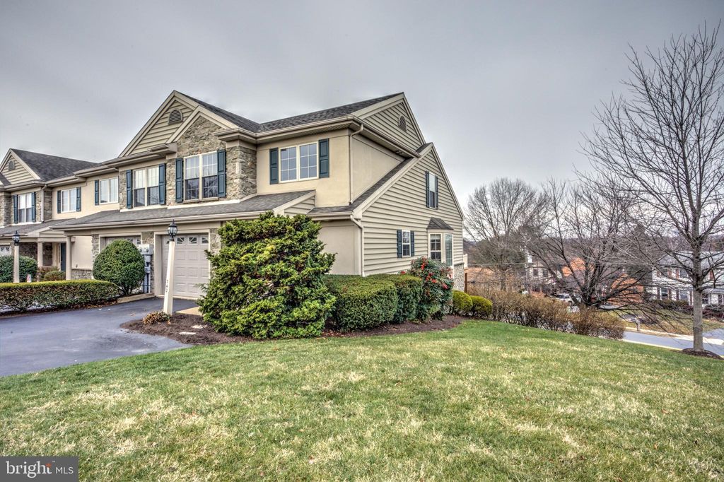 Photo of 742 Skywalk Lane, LANCASTER, PA 17601 (MLS # PALA2061456)