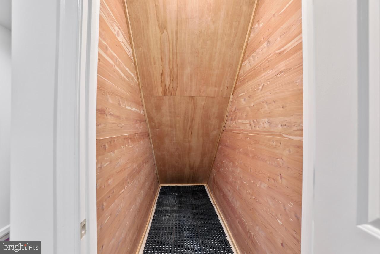 TANGLEWOOD - Residential