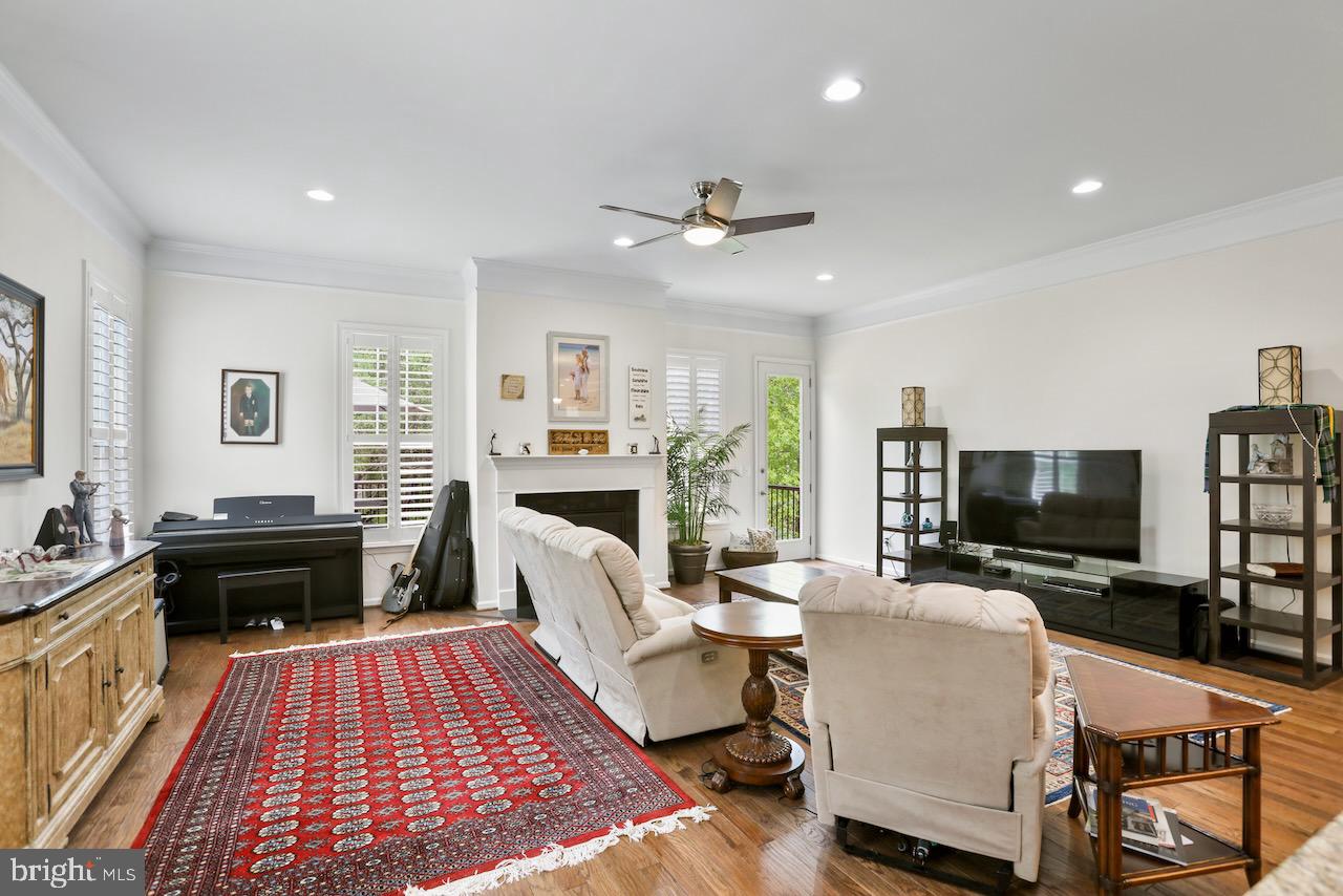 TANGLEWOOD - Residential