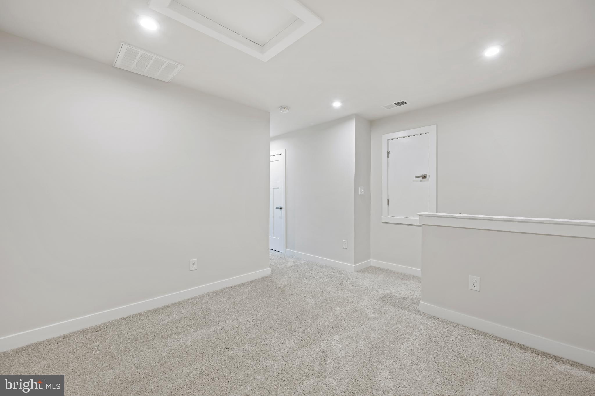 OCEAN MEADOWS - Residential