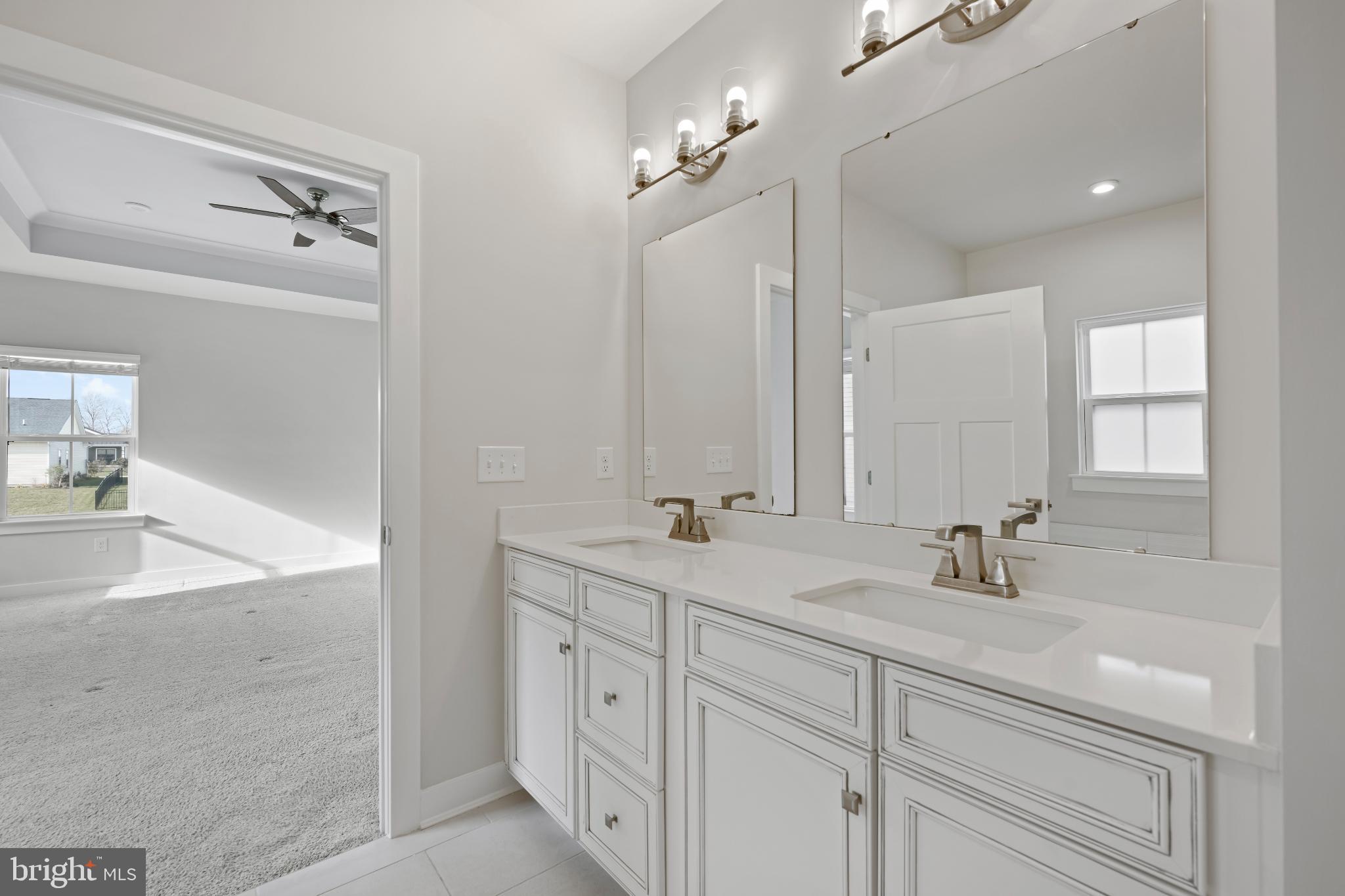 OCEAN MEADOWS - Residential