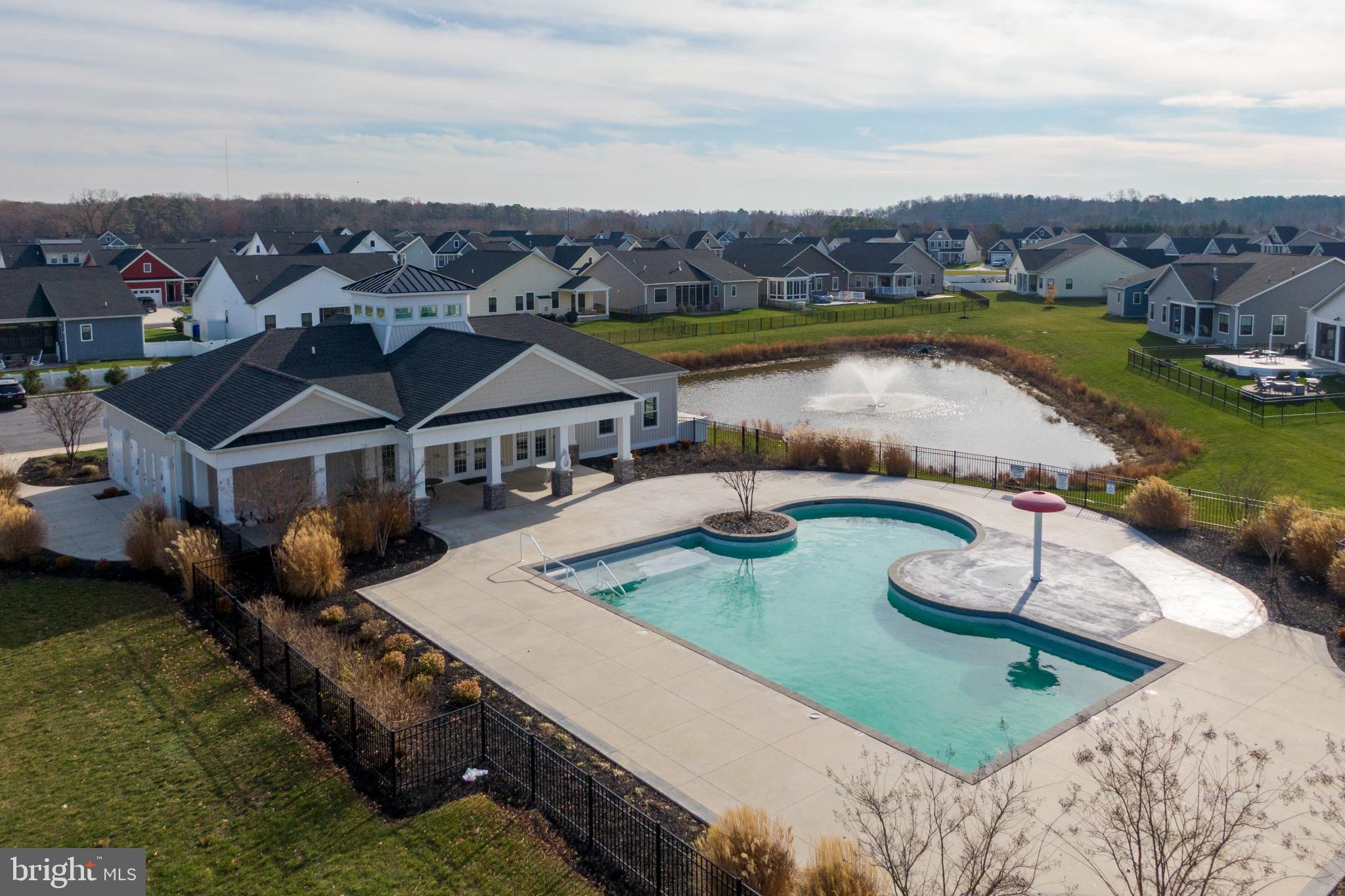 OCEAN MEADOWS - Residential