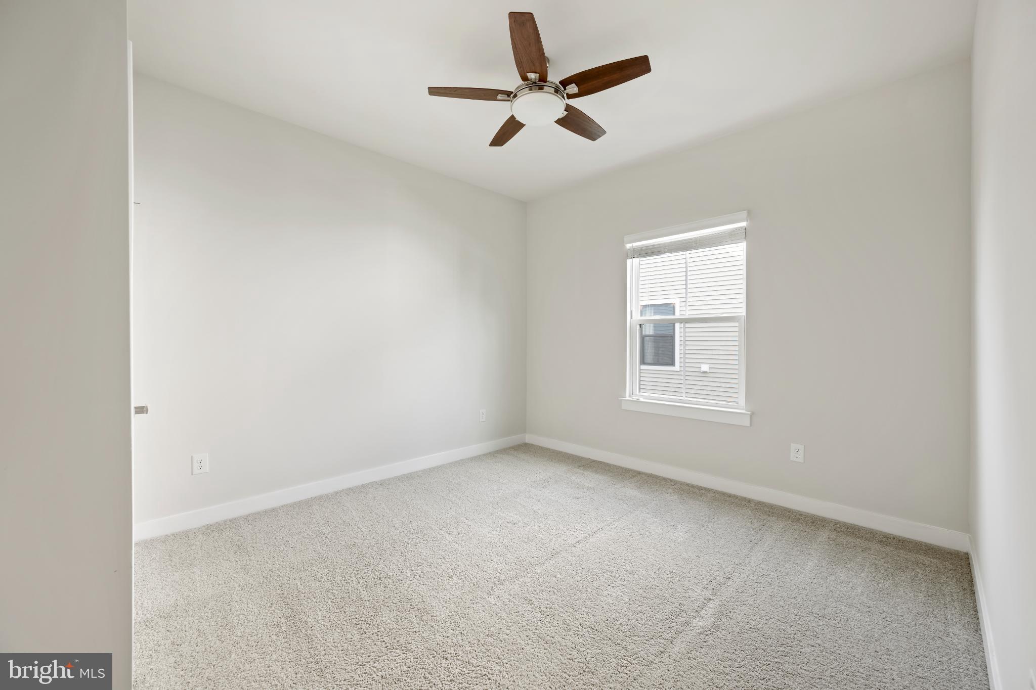 OCEAN MEADOWS - Residential