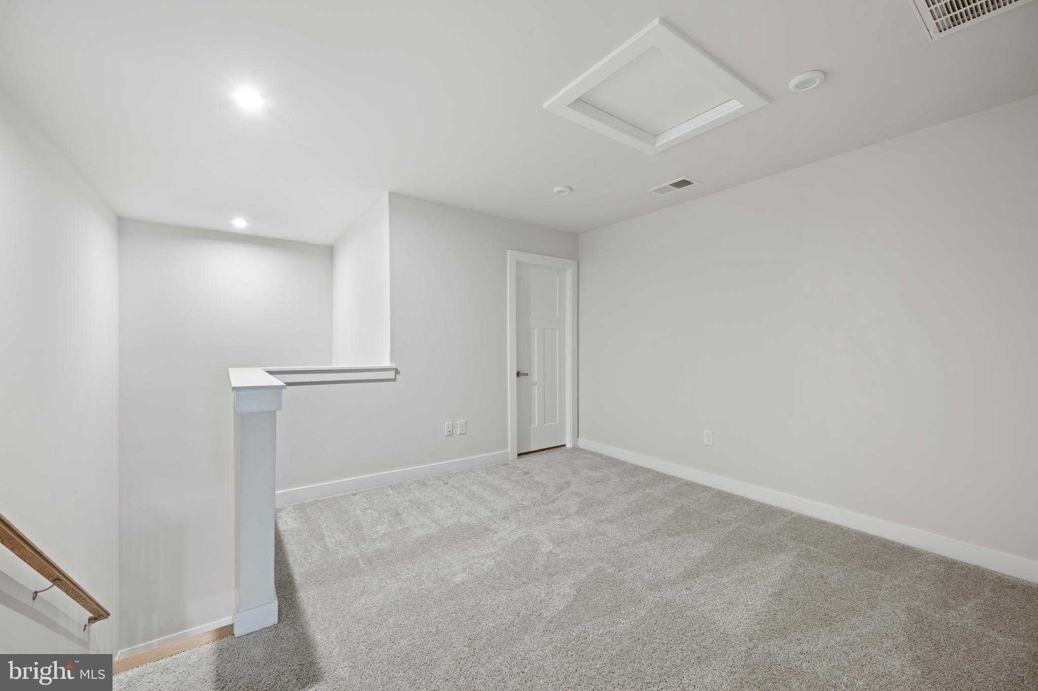 OCEAN MEADOWS - Residential