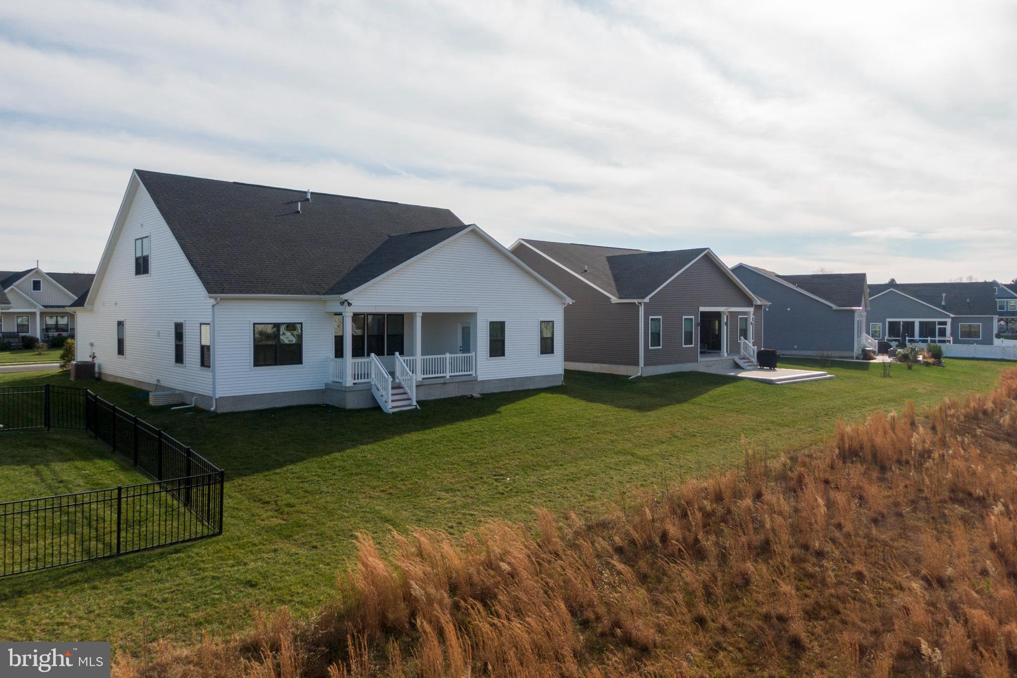 OCEAN MEADOWS - Residential