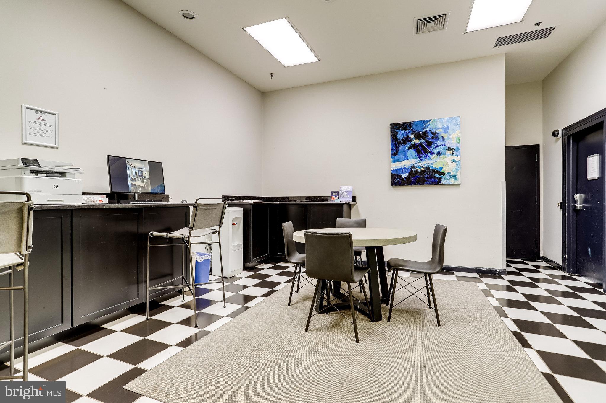 EASTVIEW AT BALLSTON METRO - Residential