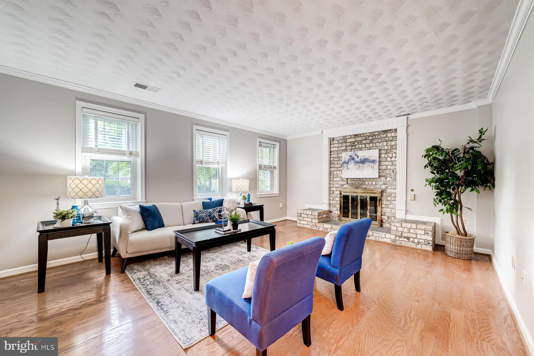 LAKE RIDGE - Residential