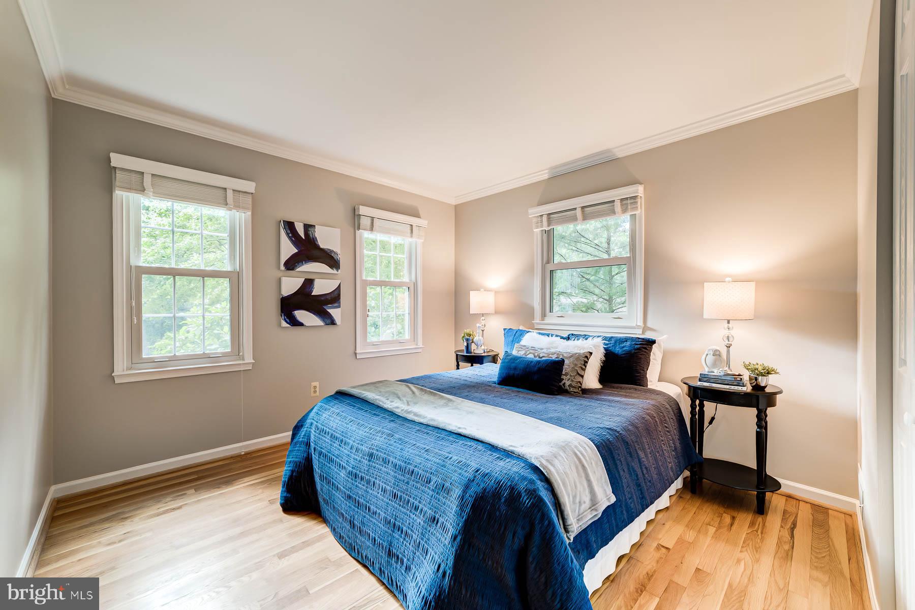 LAKE RIDGE - Residential