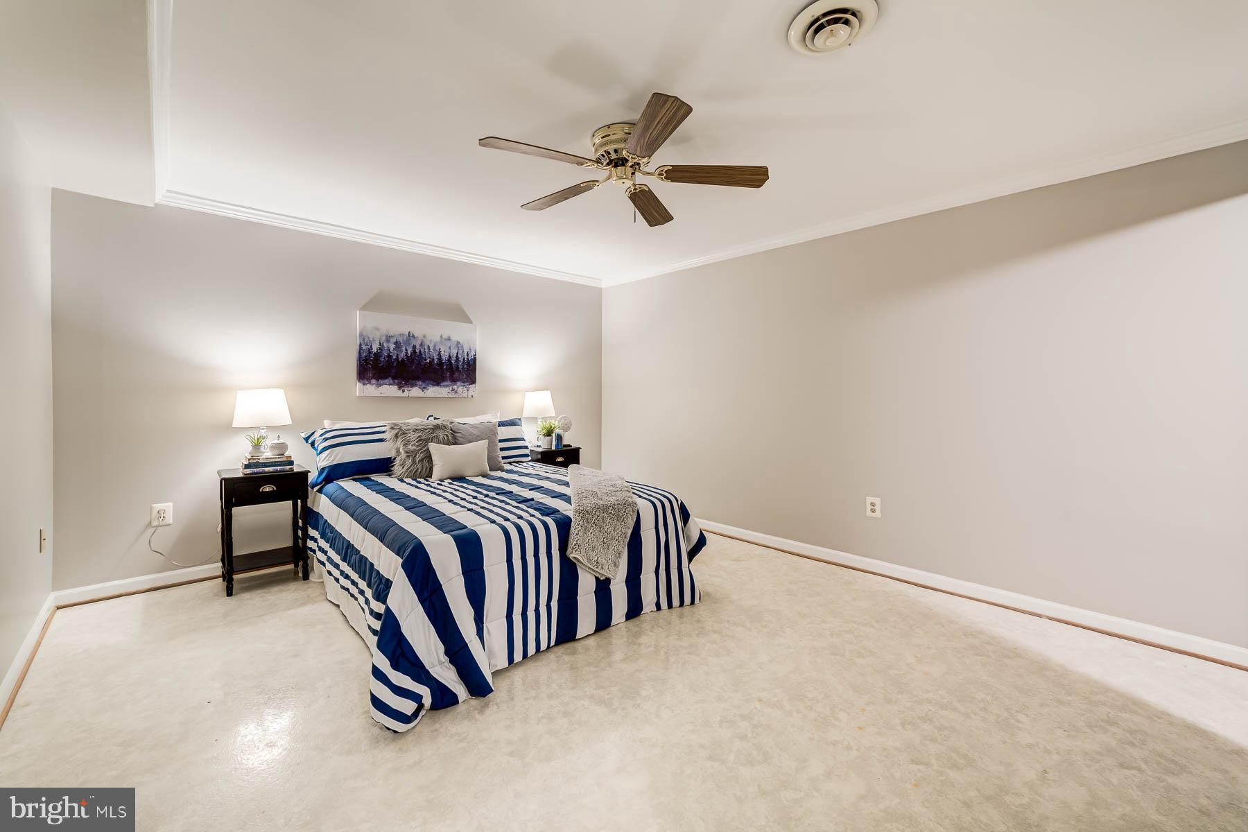 LAKE RIDGE - Residential