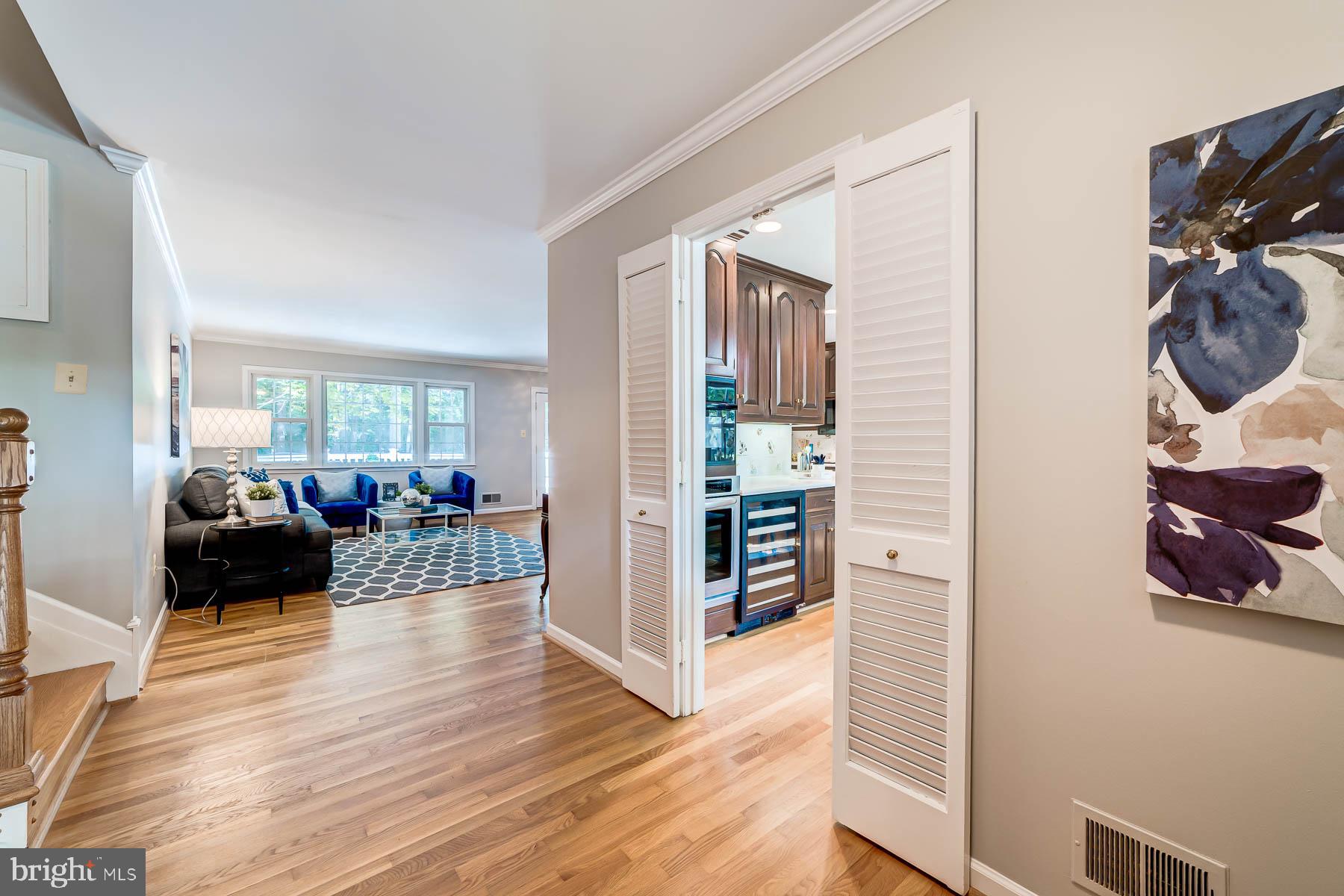 LAKE RIDGE - Residential