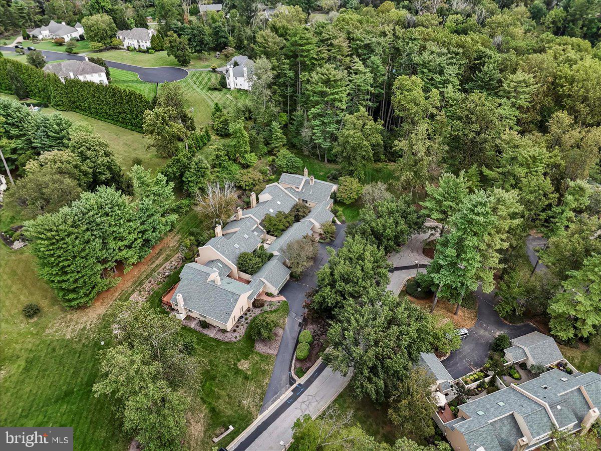 TOFT WOODS - Residential