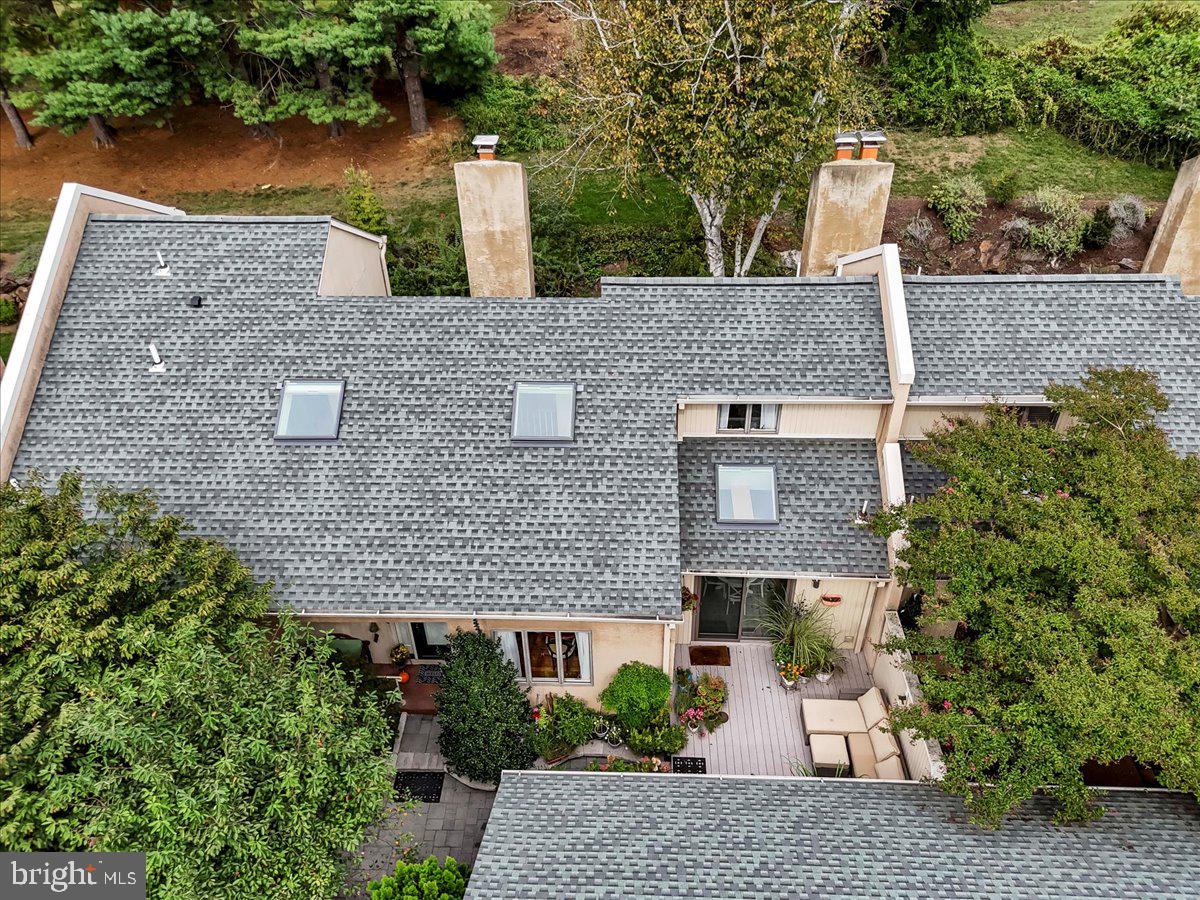 TOFT WOODS - Residential