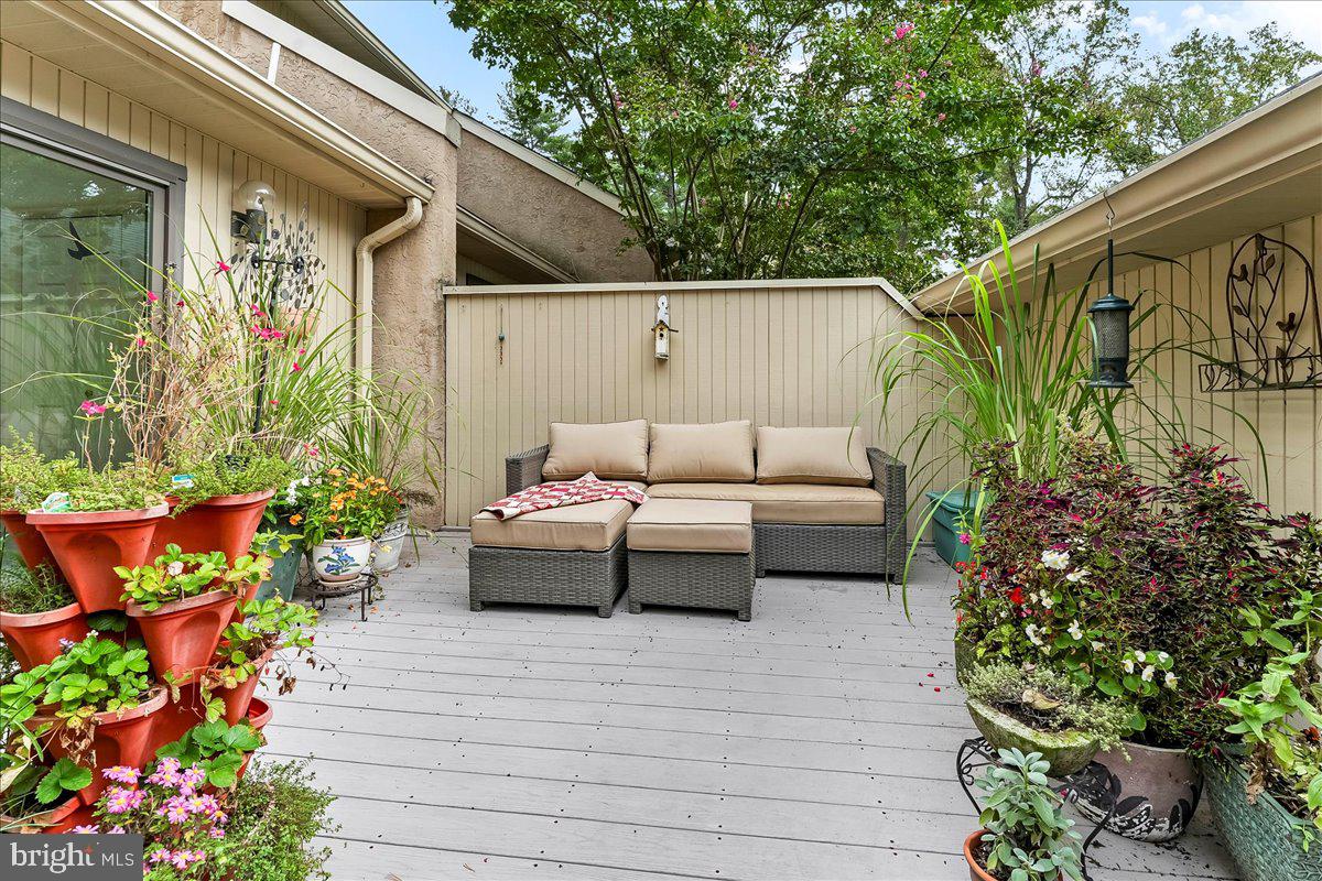 TOFT WOODS - Residential